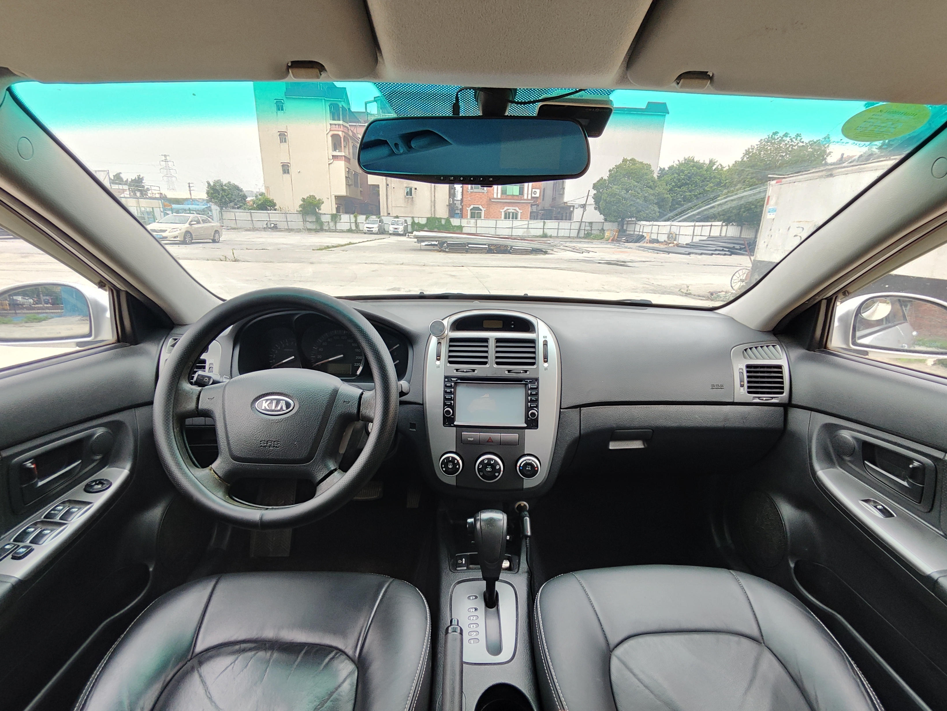 Kia Cerato 2010 imagen de coche #11