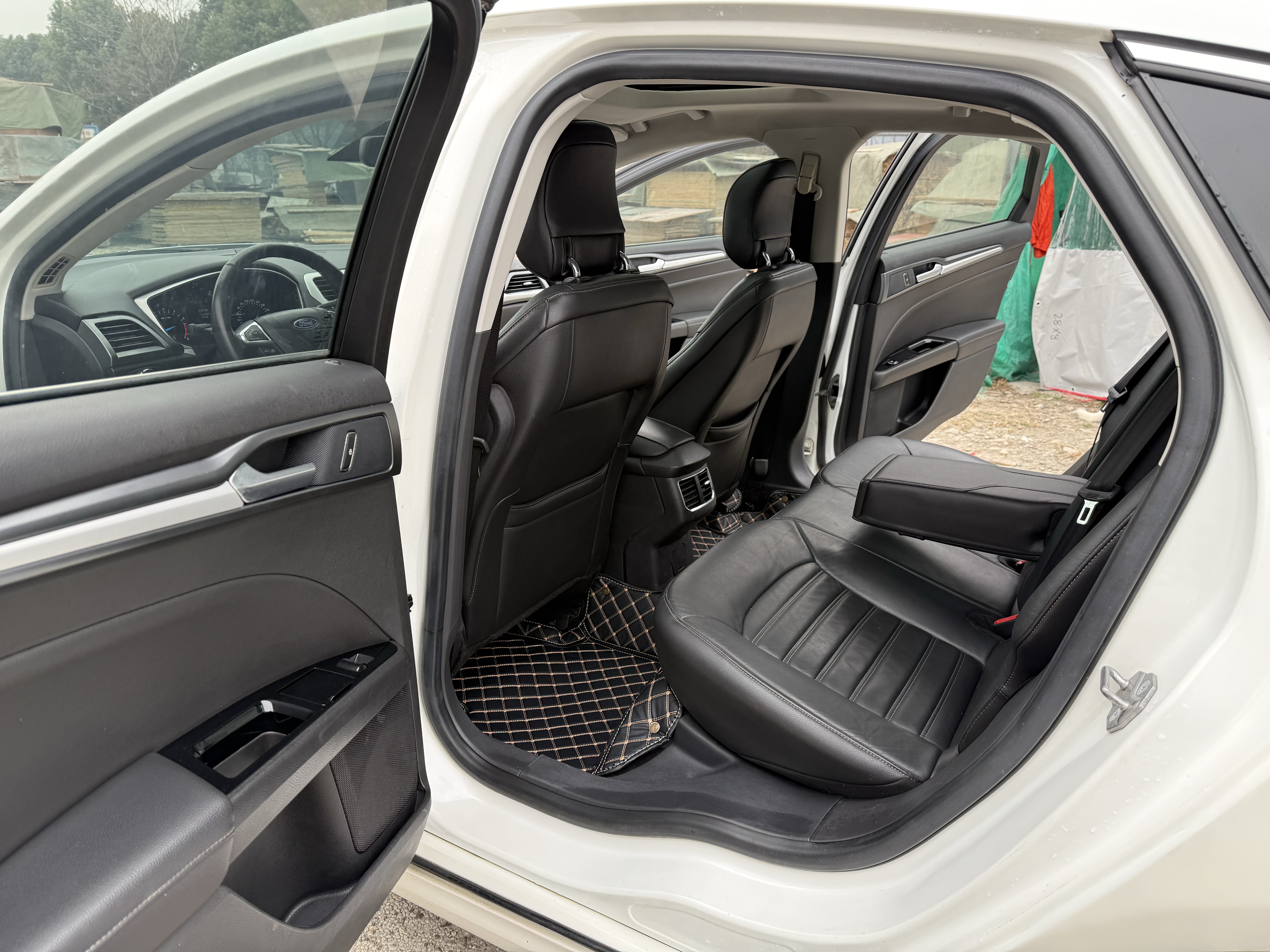 Ford Mondeo 2015 image de voiture #11