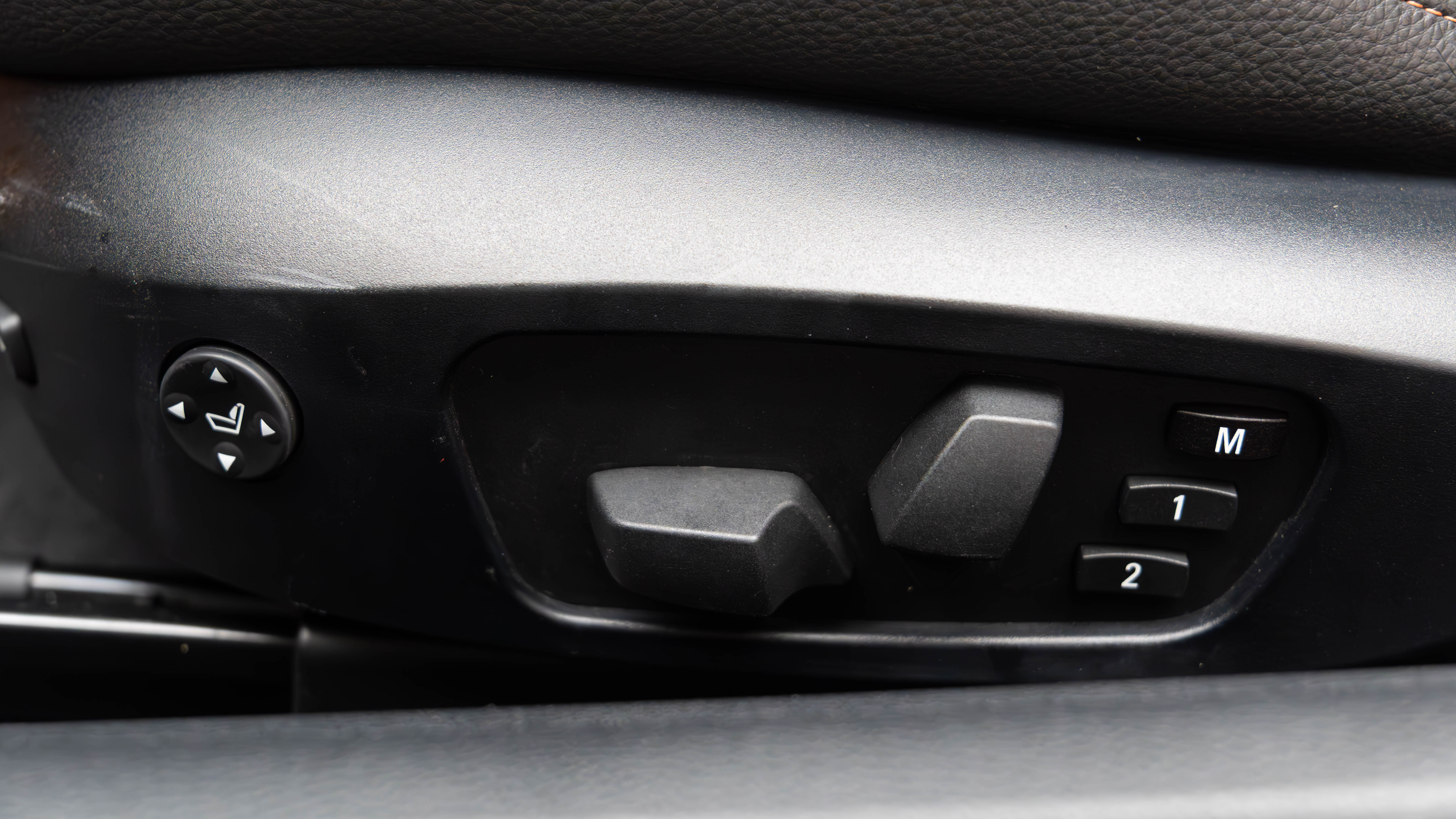 BMW 1 Series M 2013 car image #11