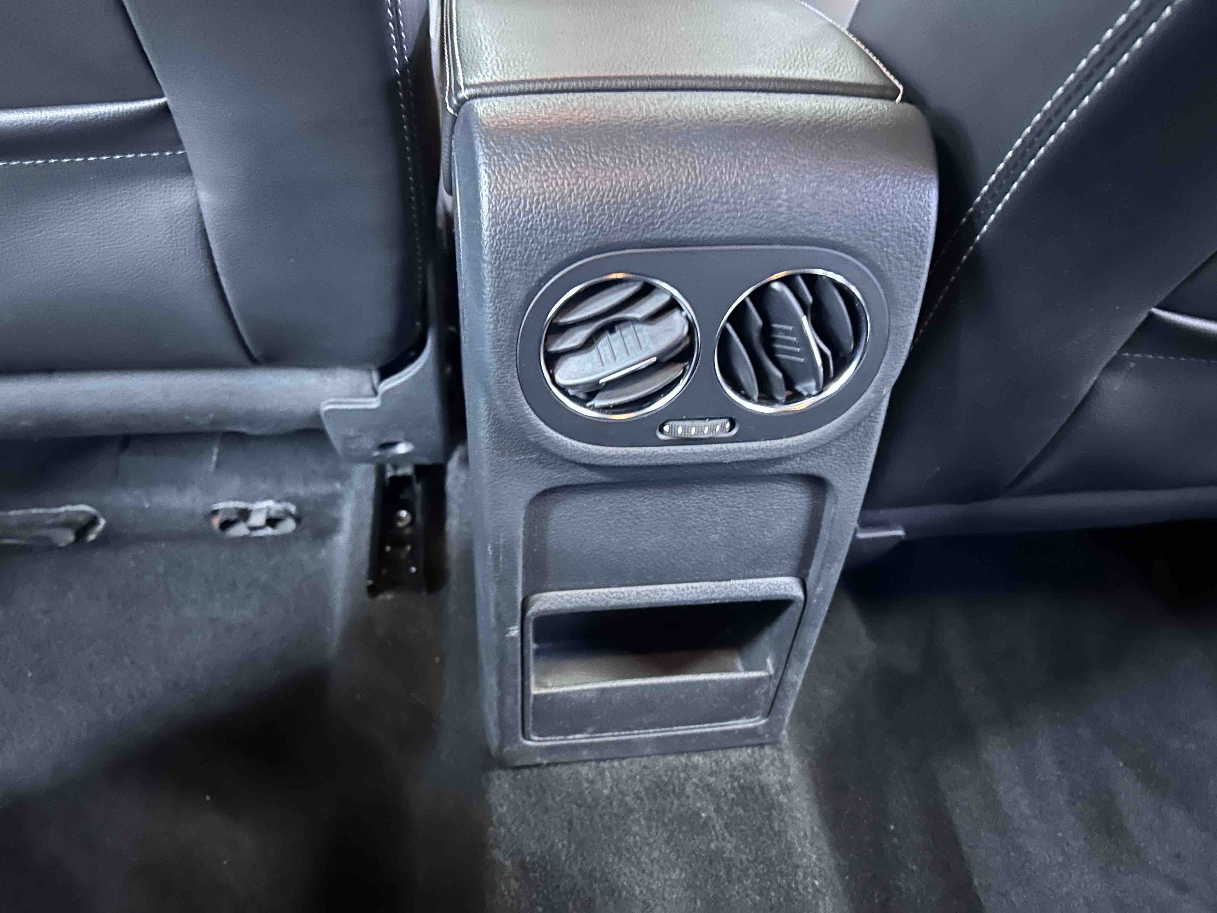 Volkswagen Tiguan 2017 car image #11