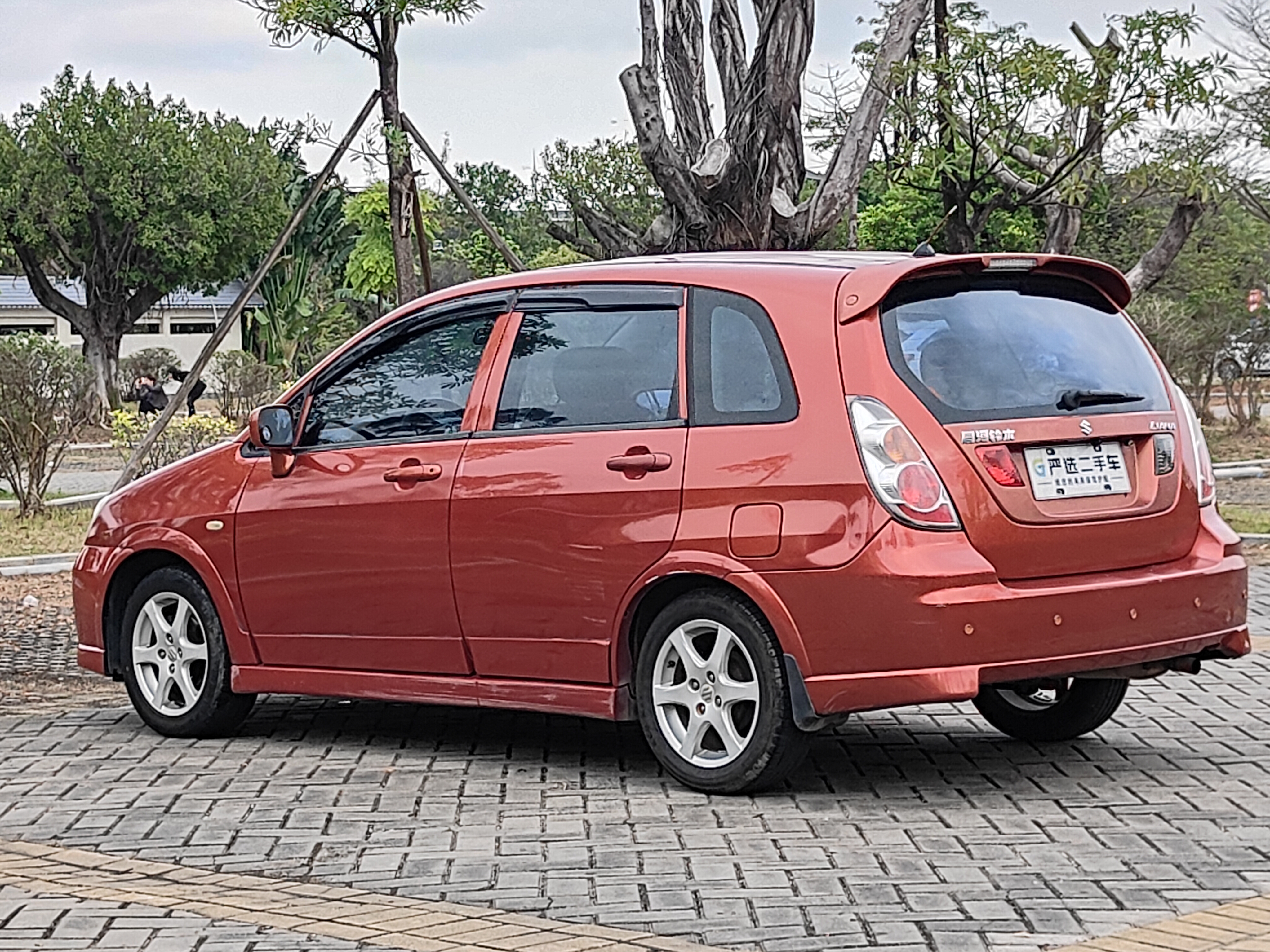 Suzuki Liana 2012 image de voiture #11