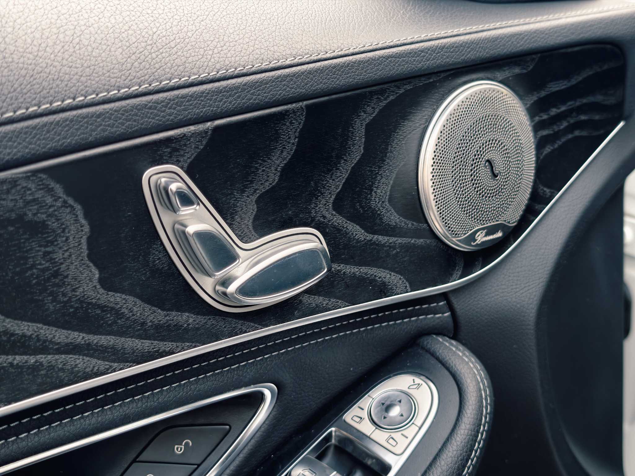 Mercedes-Benz C Class 2017 car image #11