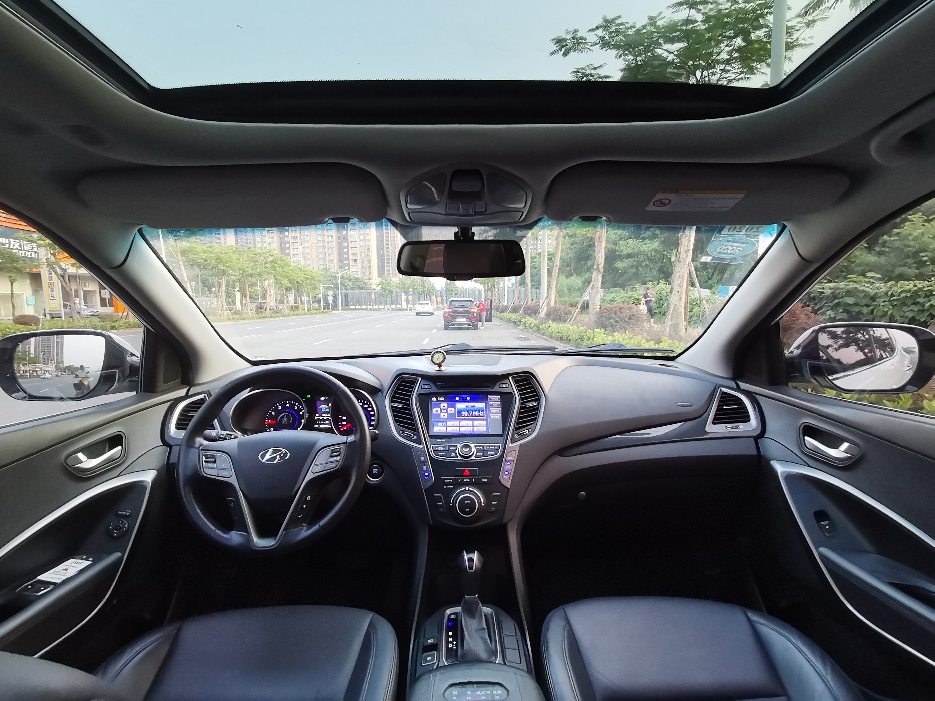 Hyundai Santa Fe 2014 car image #11