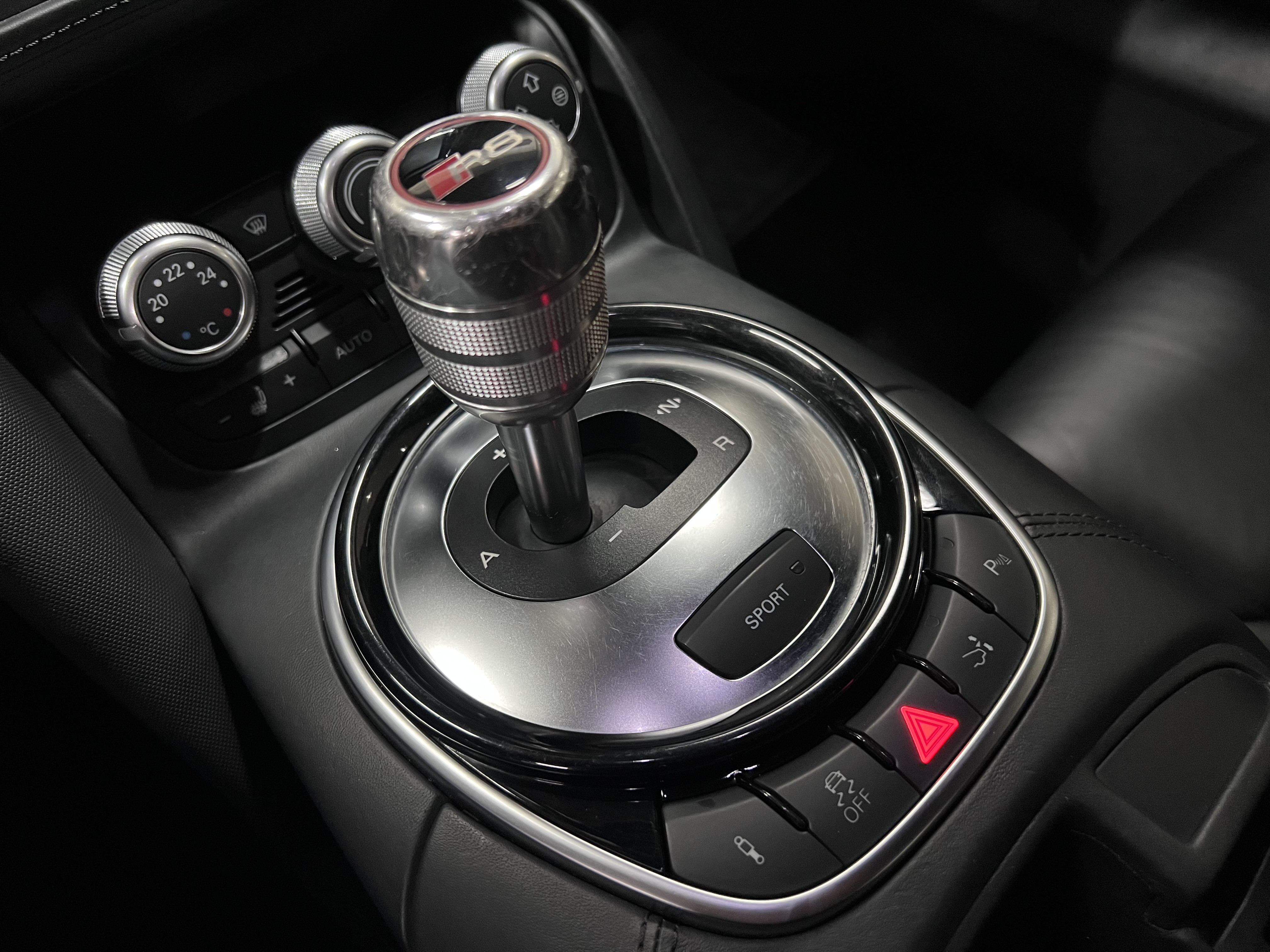 BMW 1 Series (Imported) 2014 car image #11