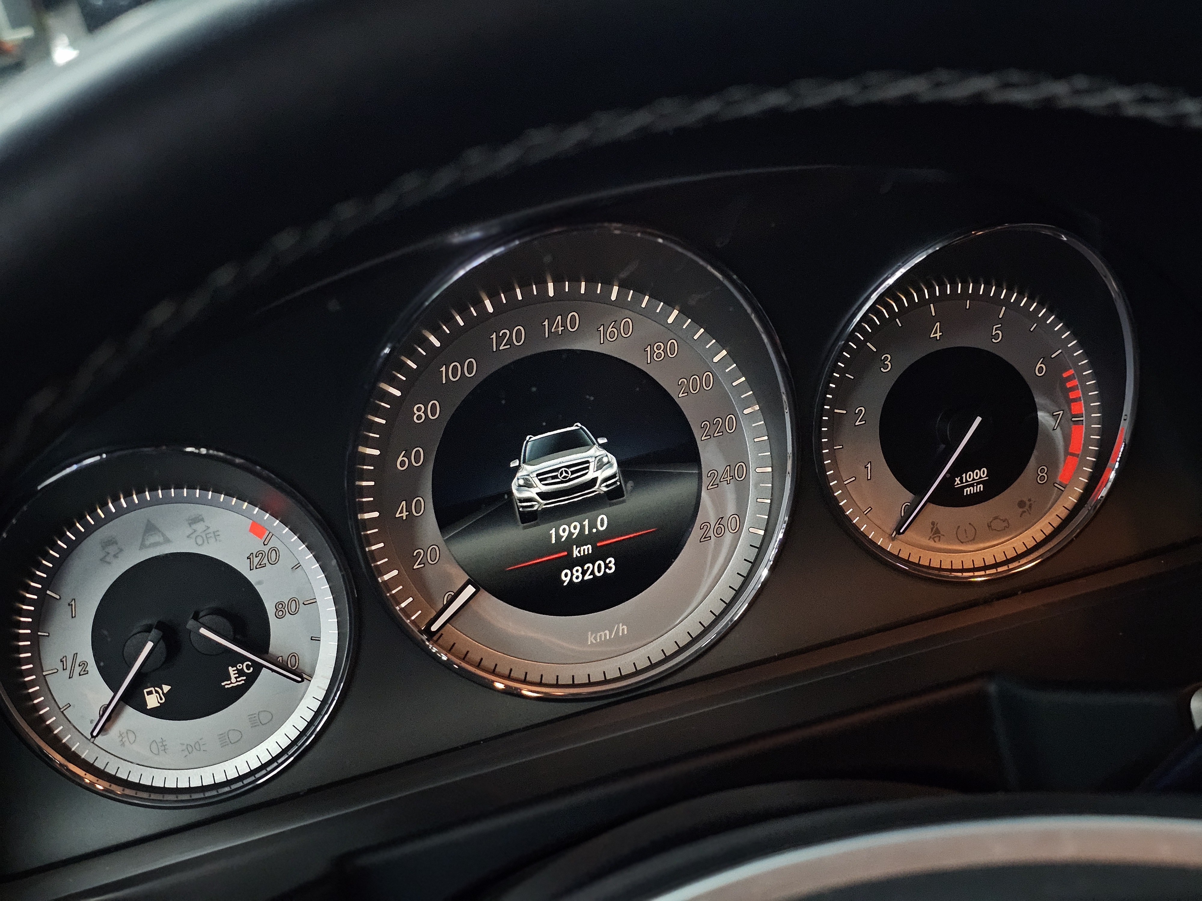 Mercedes-Benz GLK Class 2014 car image #11