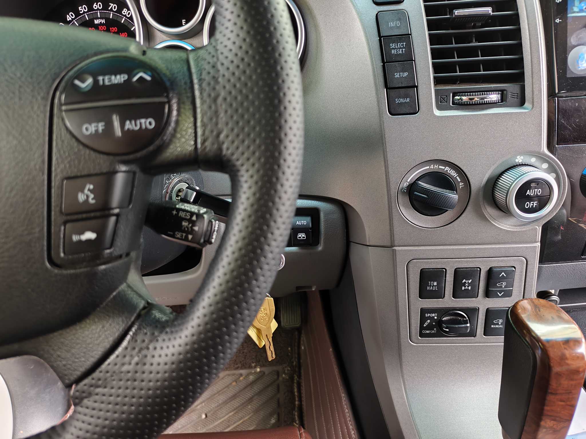 Toyota Sequoia 2010 #11 Toyota Sequoia 2010 immagine di auto #11