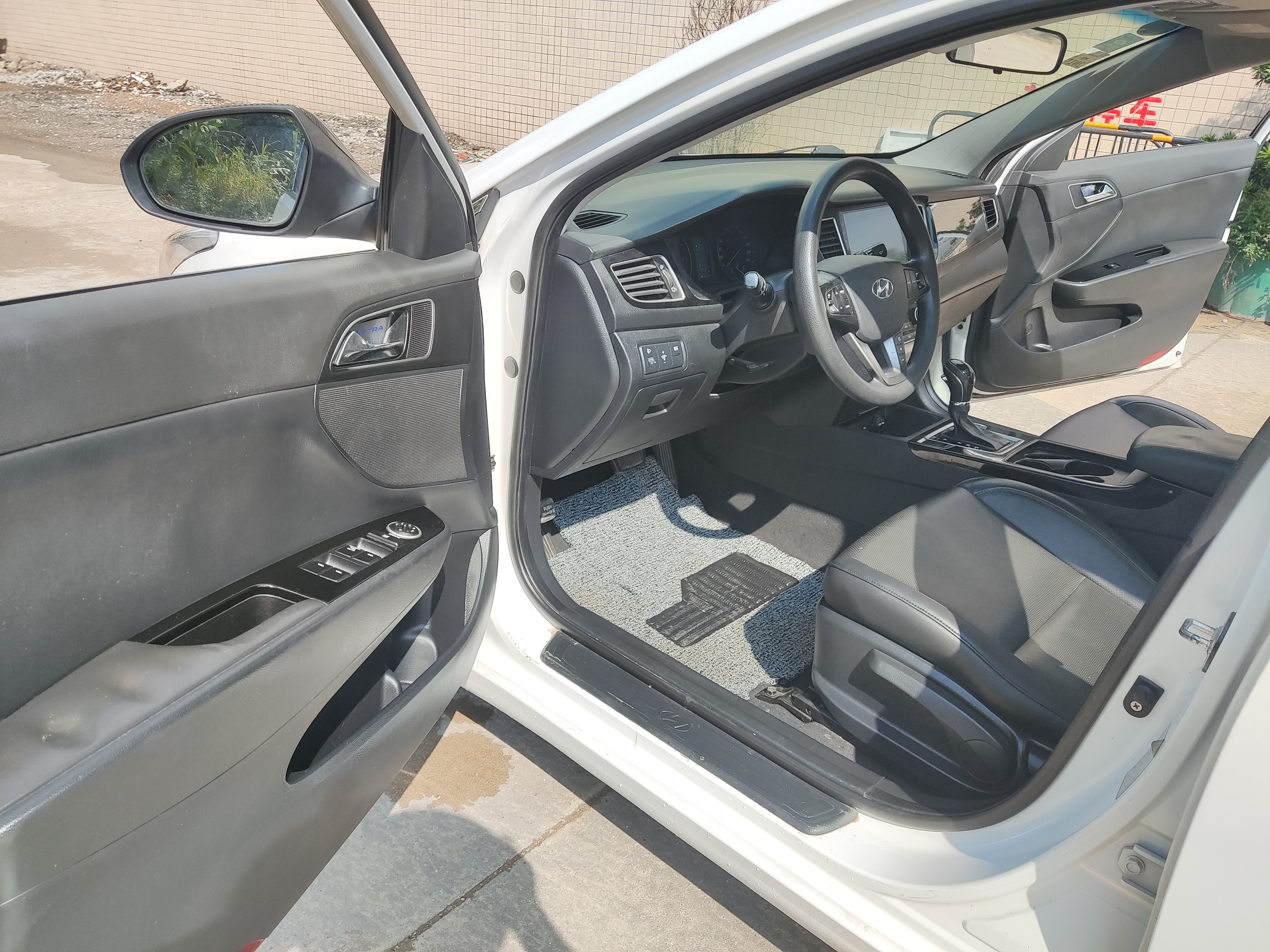 Hyundai Mistra 2015 #11 Hyundai Mistra 2015 car image #11