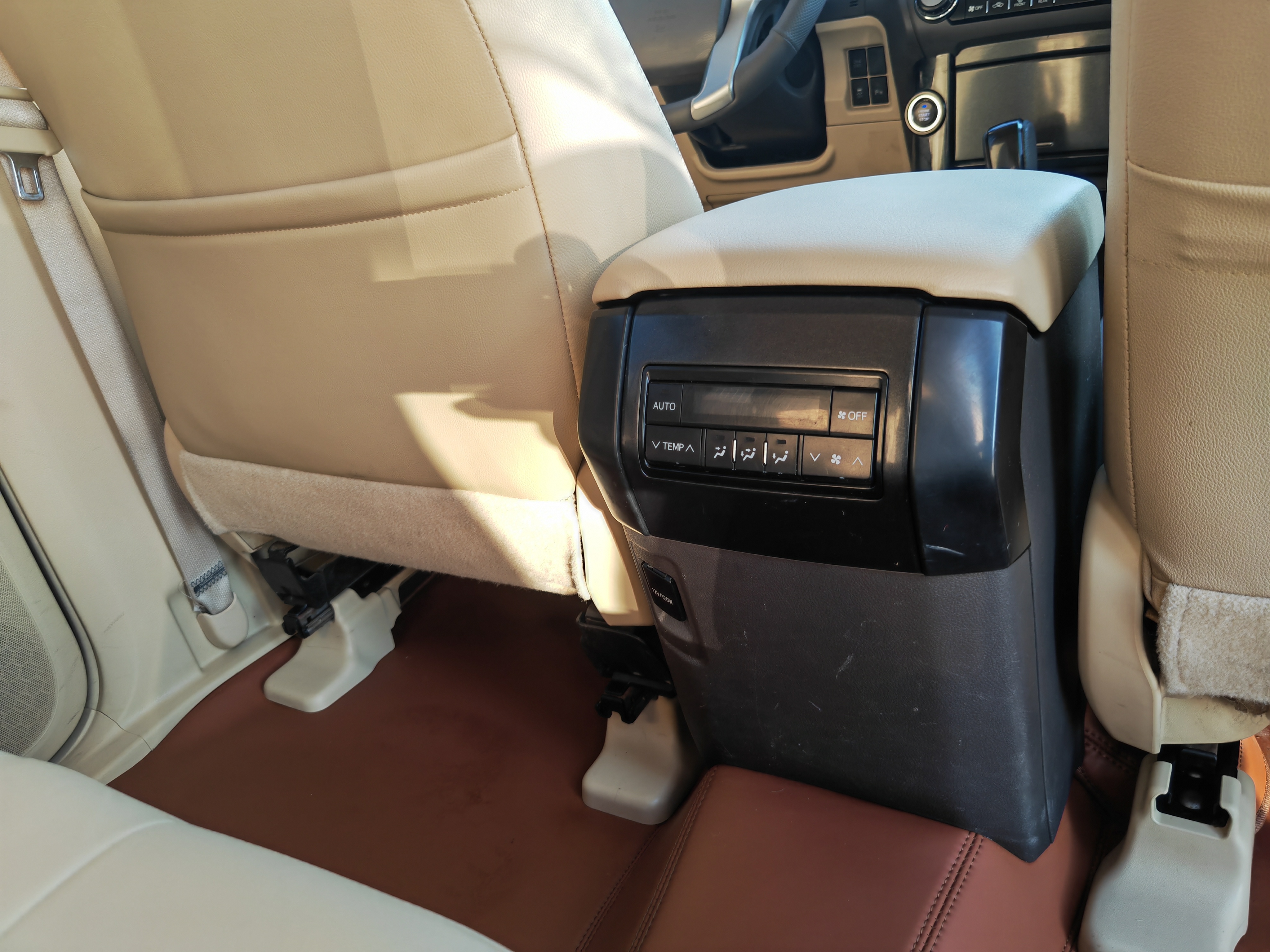 Toyota Prado (Imported) 2014 car image #11