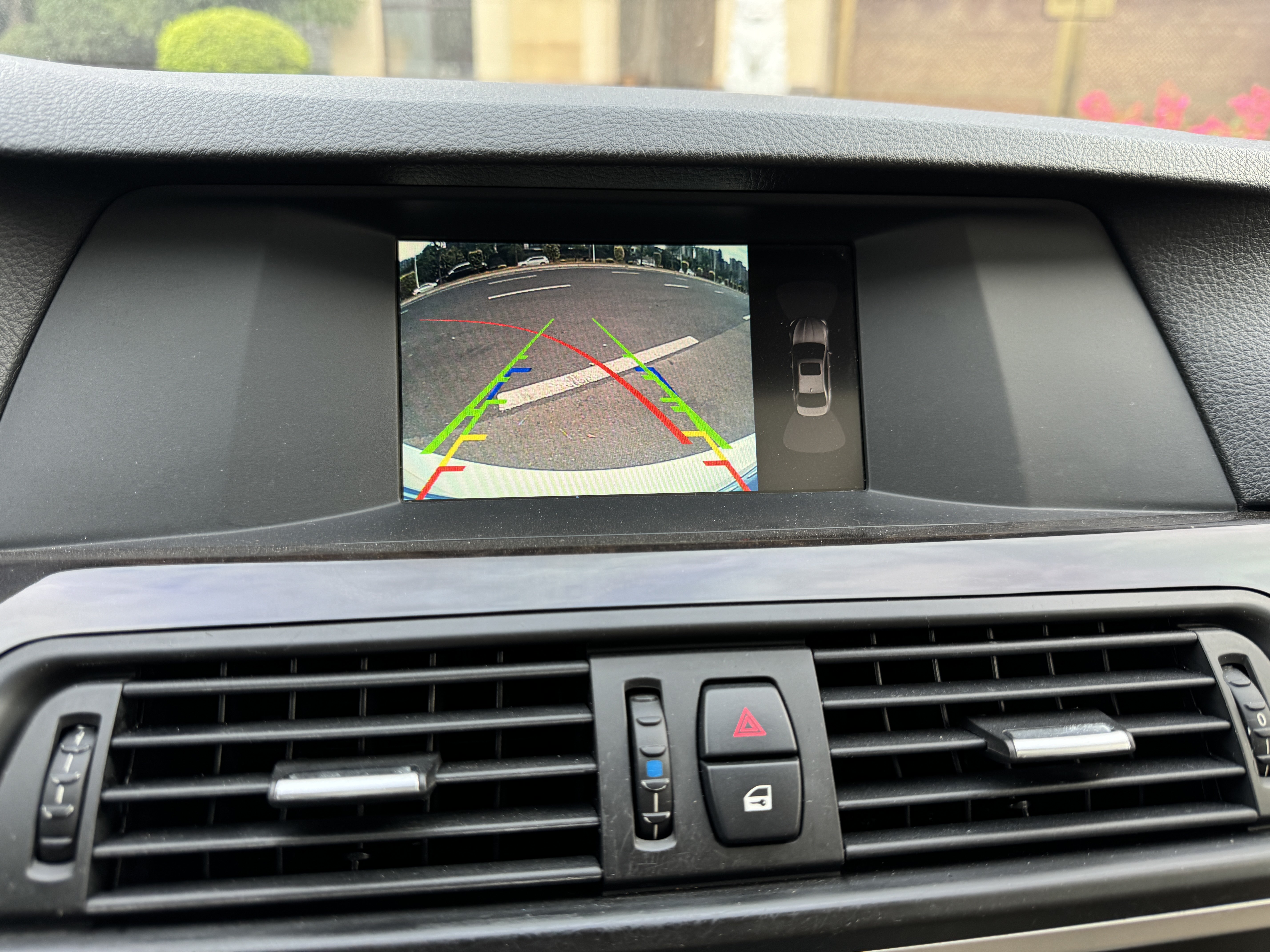 BMW 5 Series 2013 car image #11