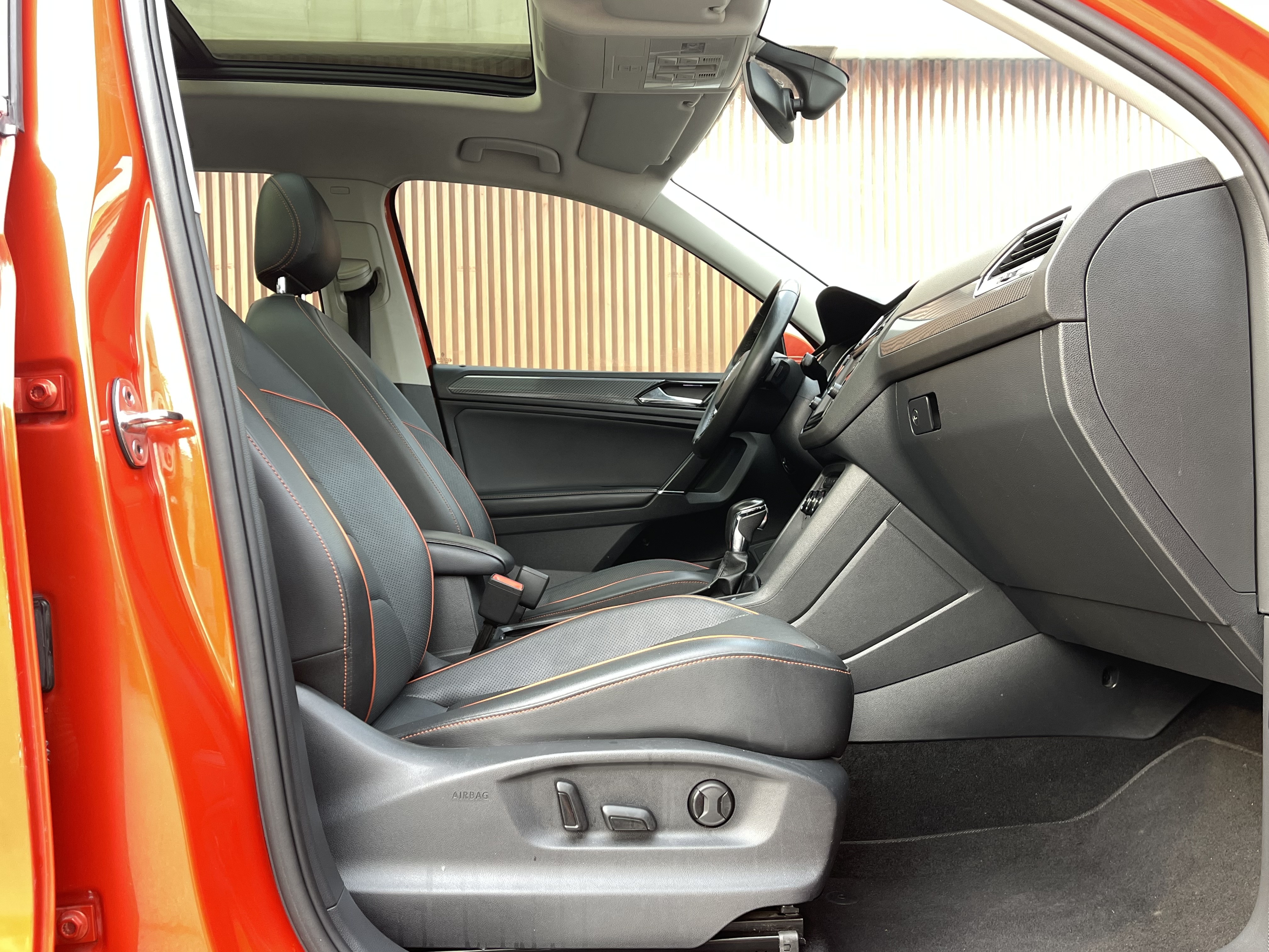 Volkswagen Tiguan L 2017 immagine di auto #11