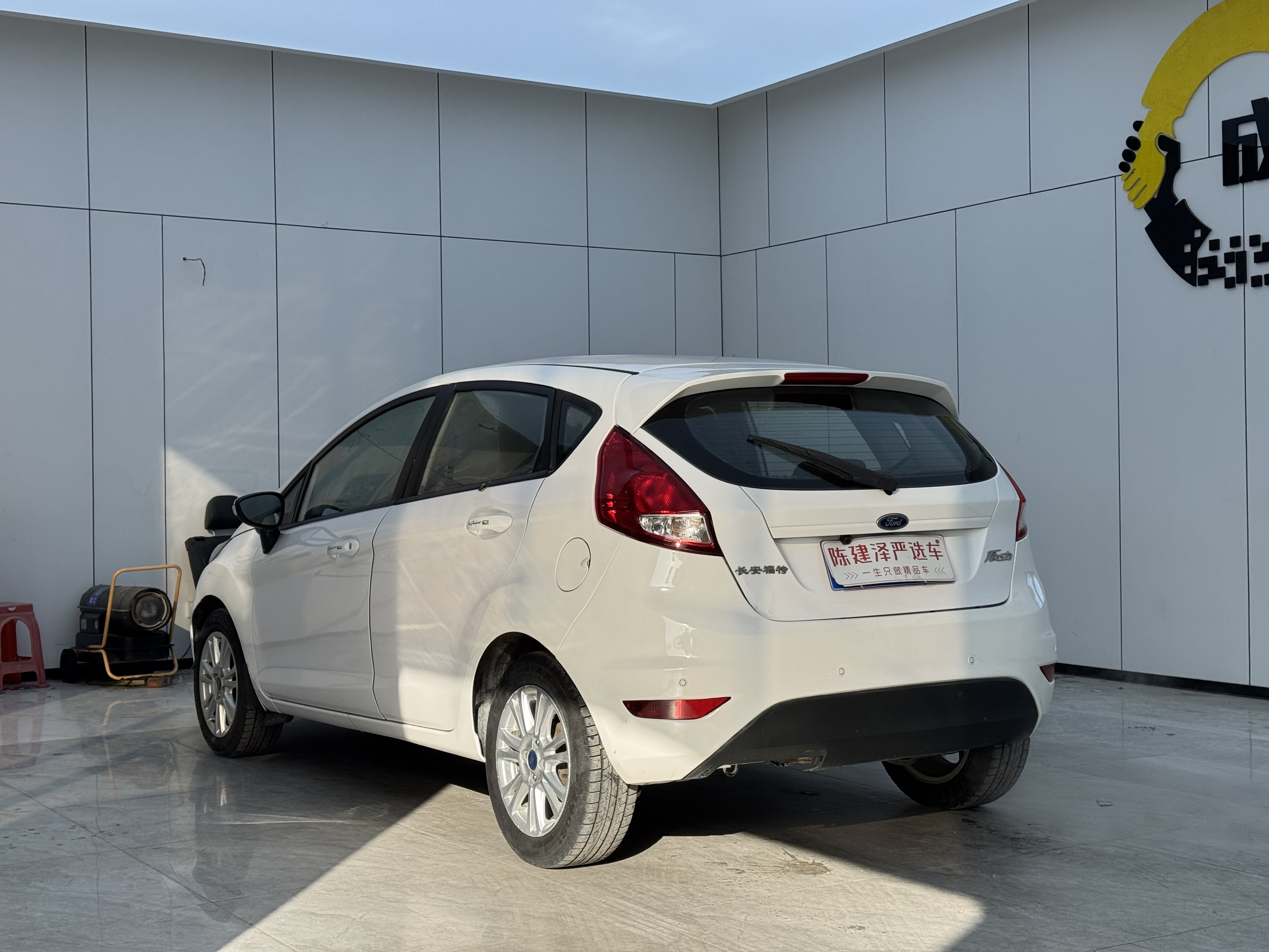 Ford Fiesta 2014 #11 Ford Fiesta 2014 car image #11