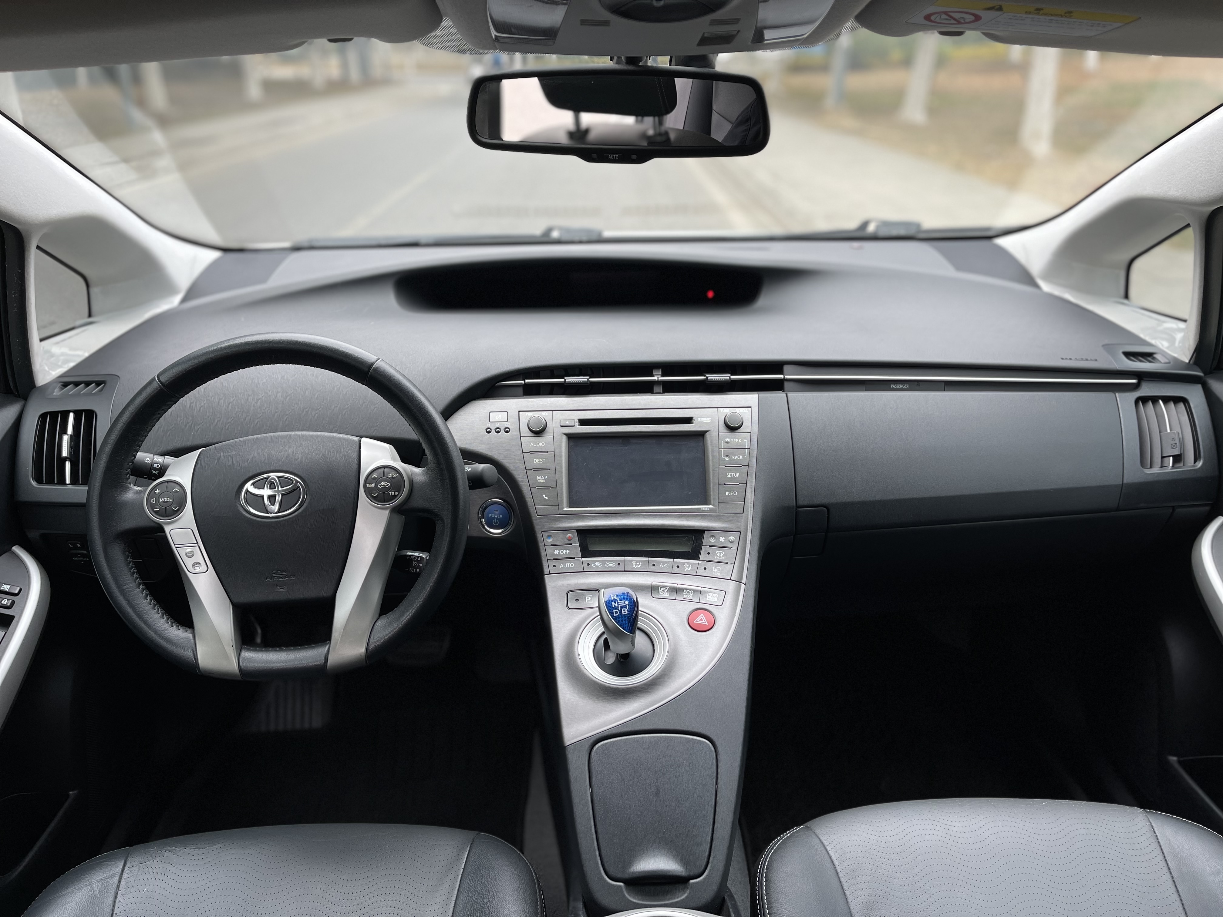 Toyota Prius 2014 #11 Toyota Prius 2014 car image #11