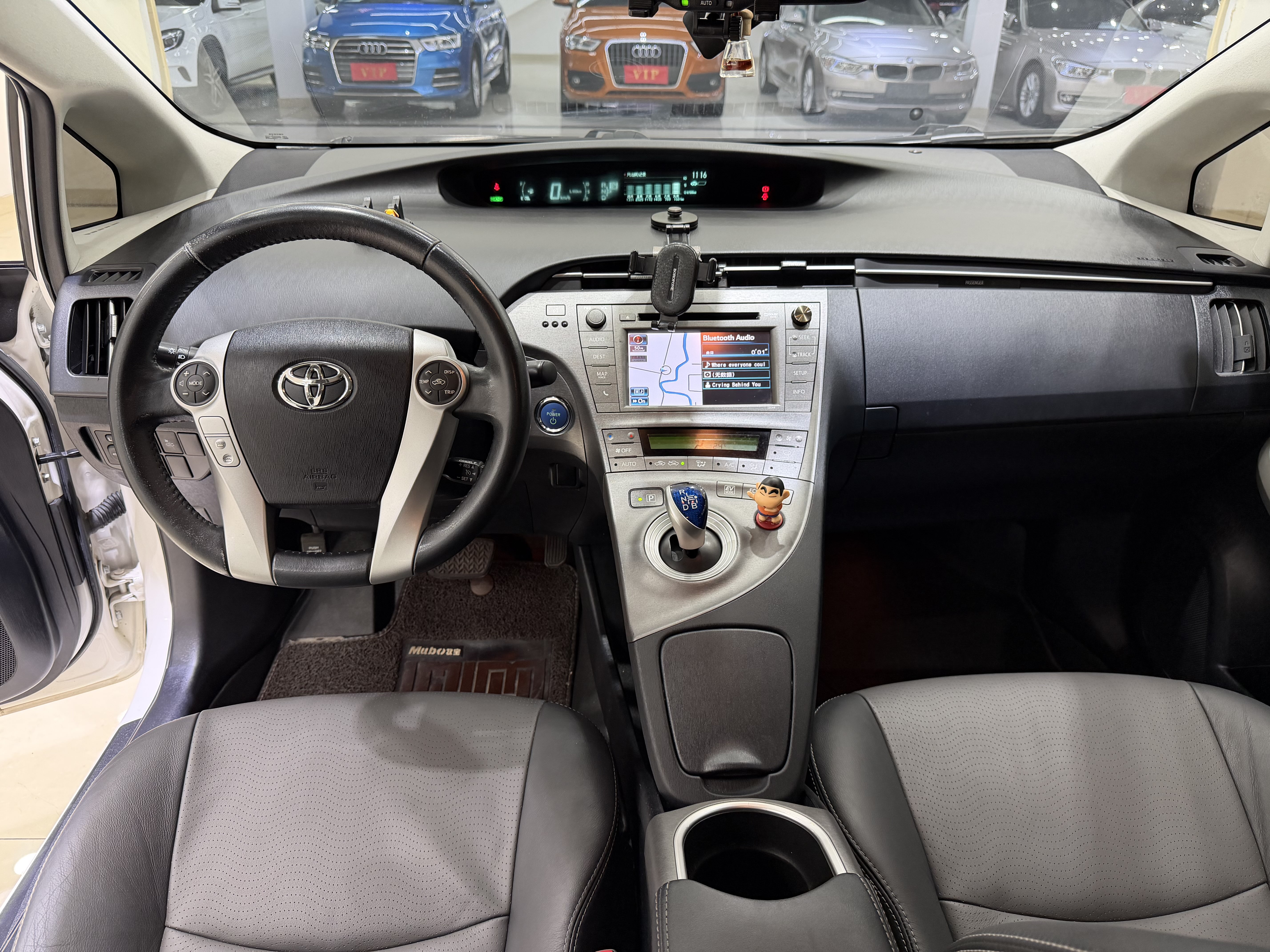 Toyota Prius 2014 car image #11