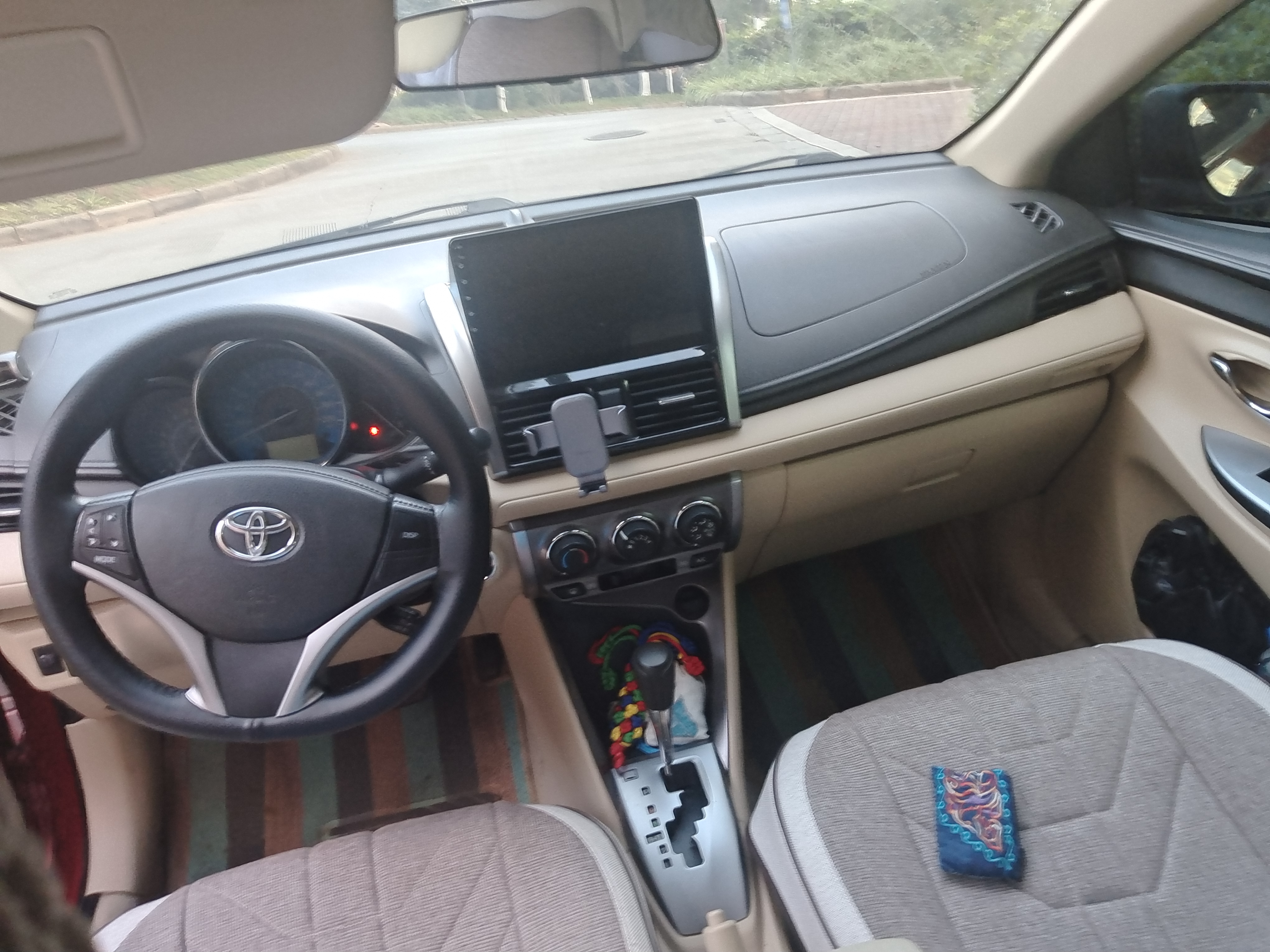 Yaris L Zhixuan 2014 car image #11