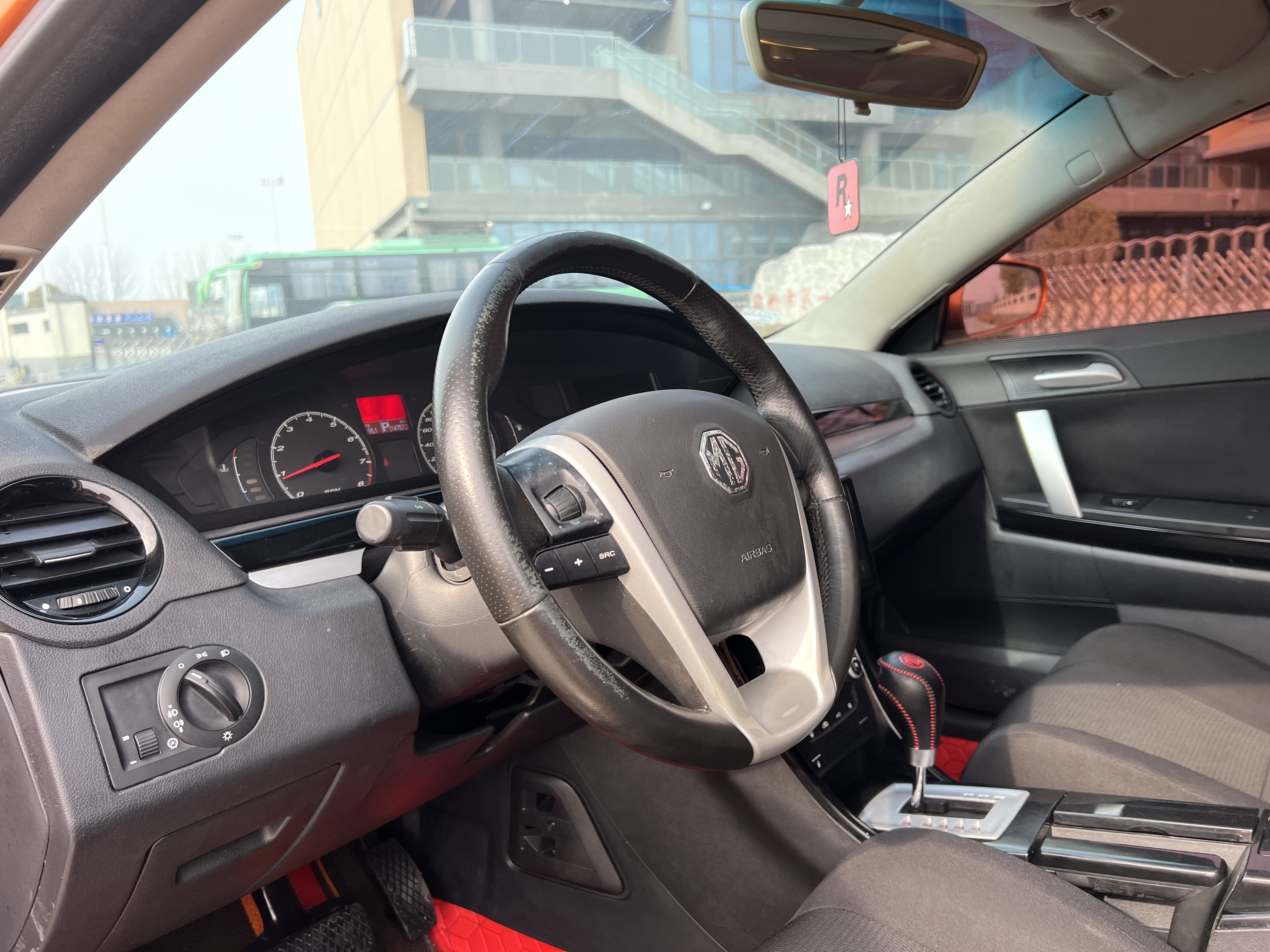 MG 6 2011 car image #11