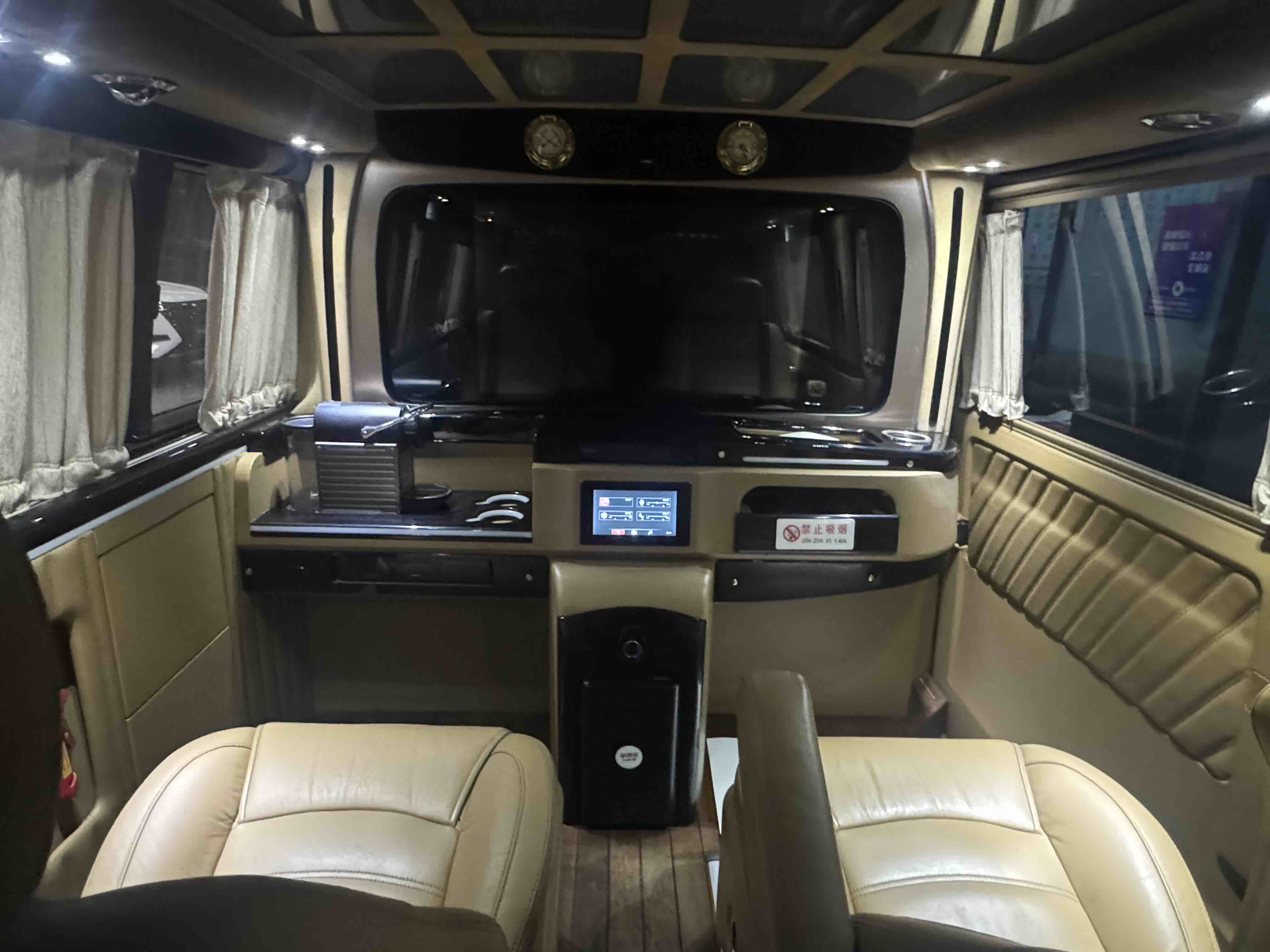 Volkswagen Caravelle 2018 #11 Volkswagen Caravelle 2018 car image #11