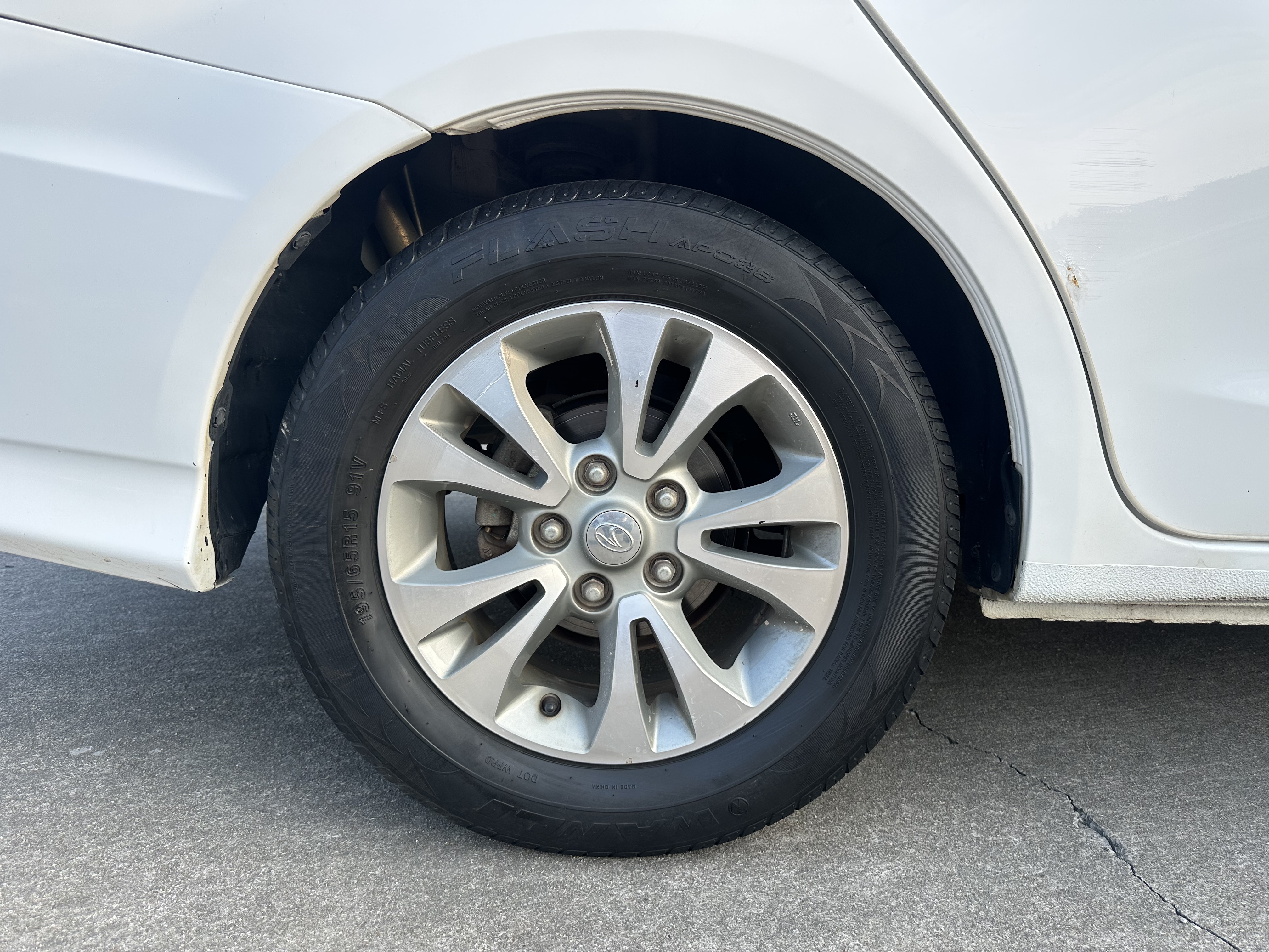 Soueast V5 Lingzhi 2018 #11 Soueast V5 Lingzhi 2018 car image #11