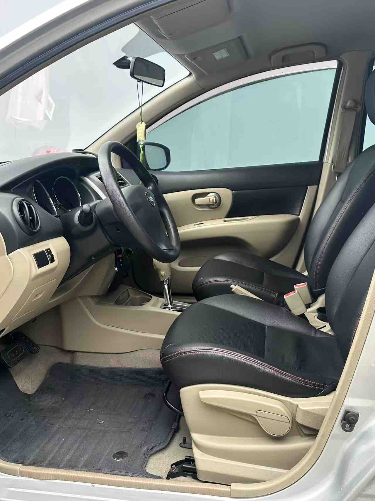 Nissan Livina 2017 imagem de carro #11