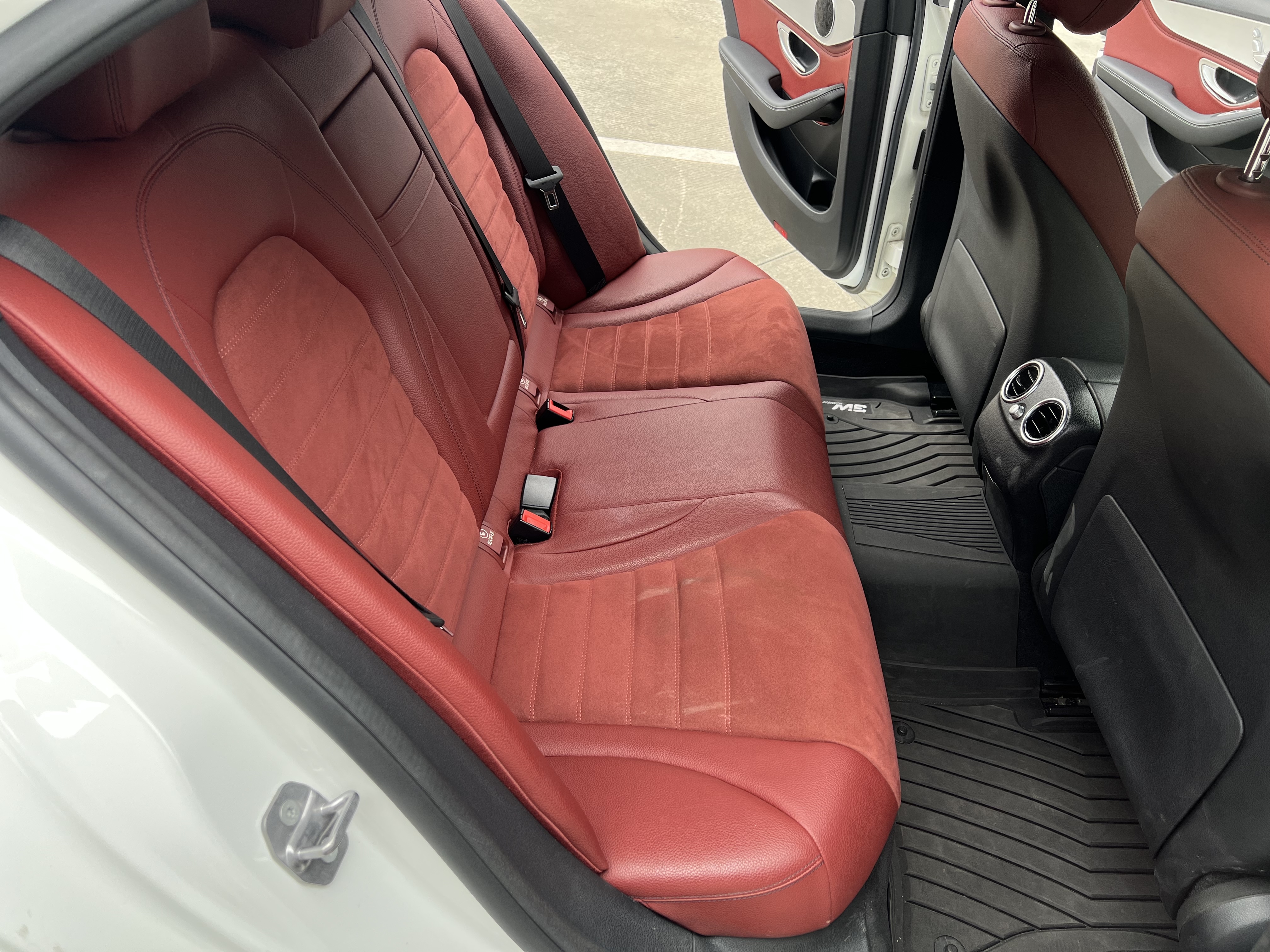 Mercedes-Benz C Class 2017 car image #11