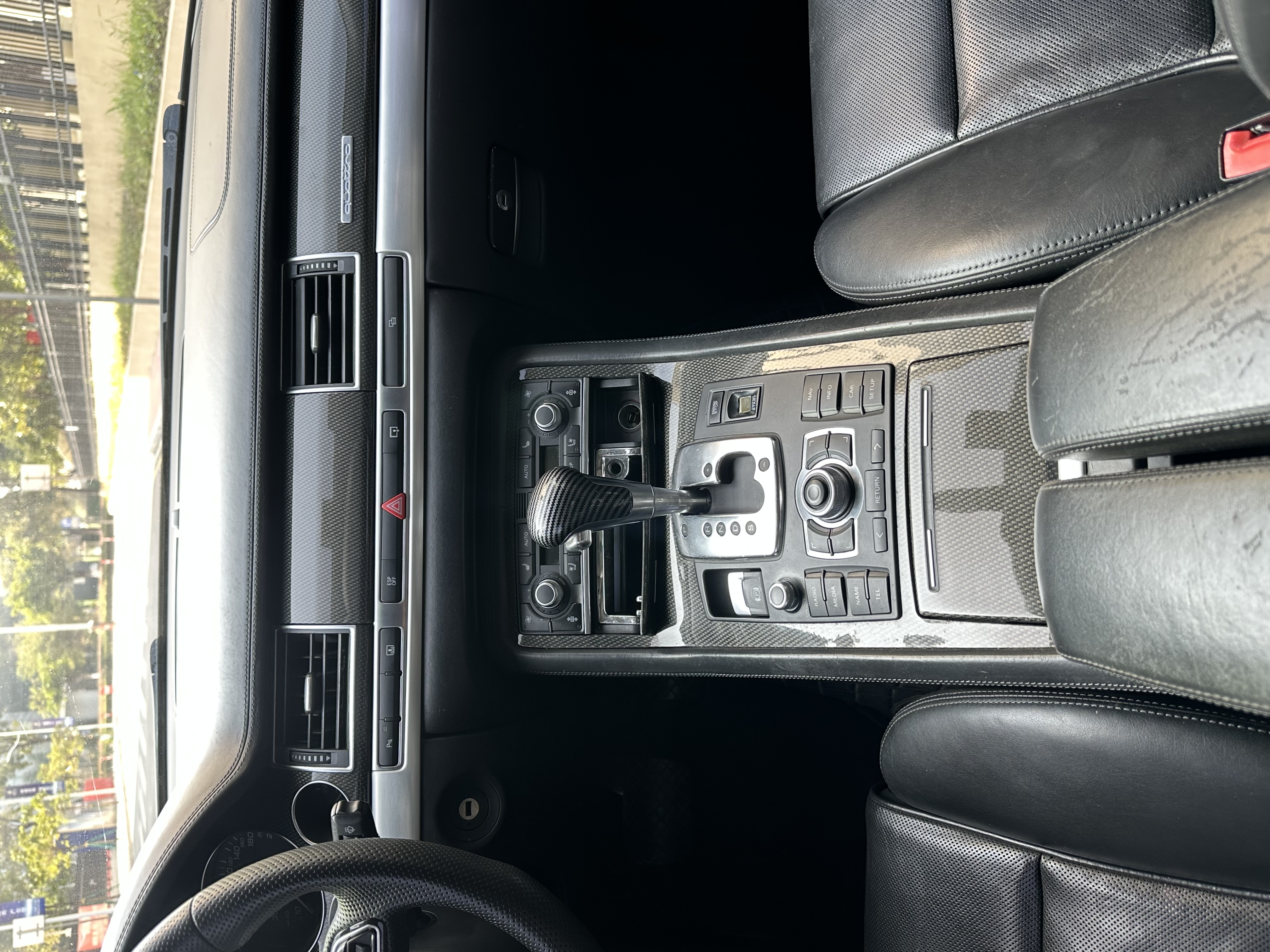 Audi S8 2008 car image #11