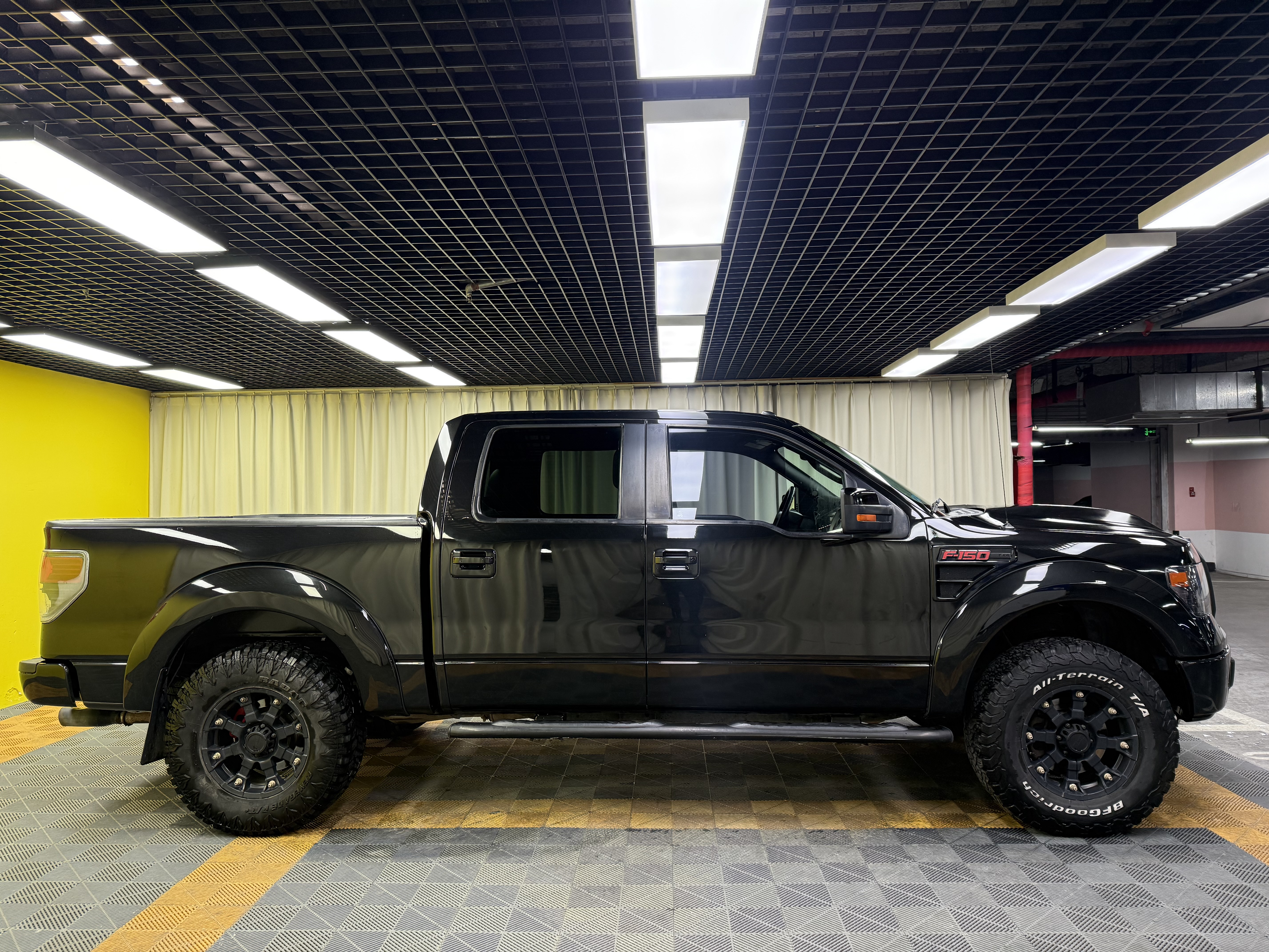 Ford 2017 car image #11