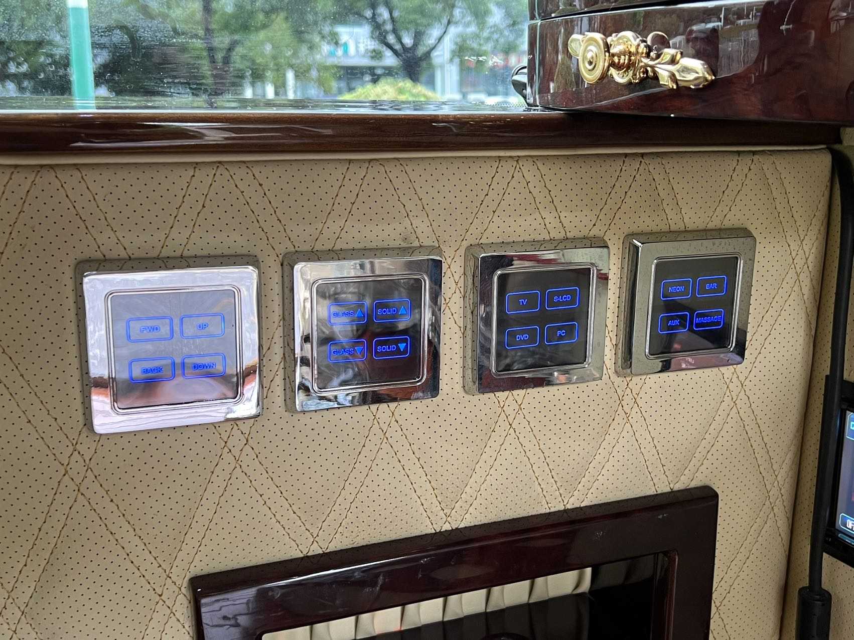 Ford E350 2010 image de voiture #11