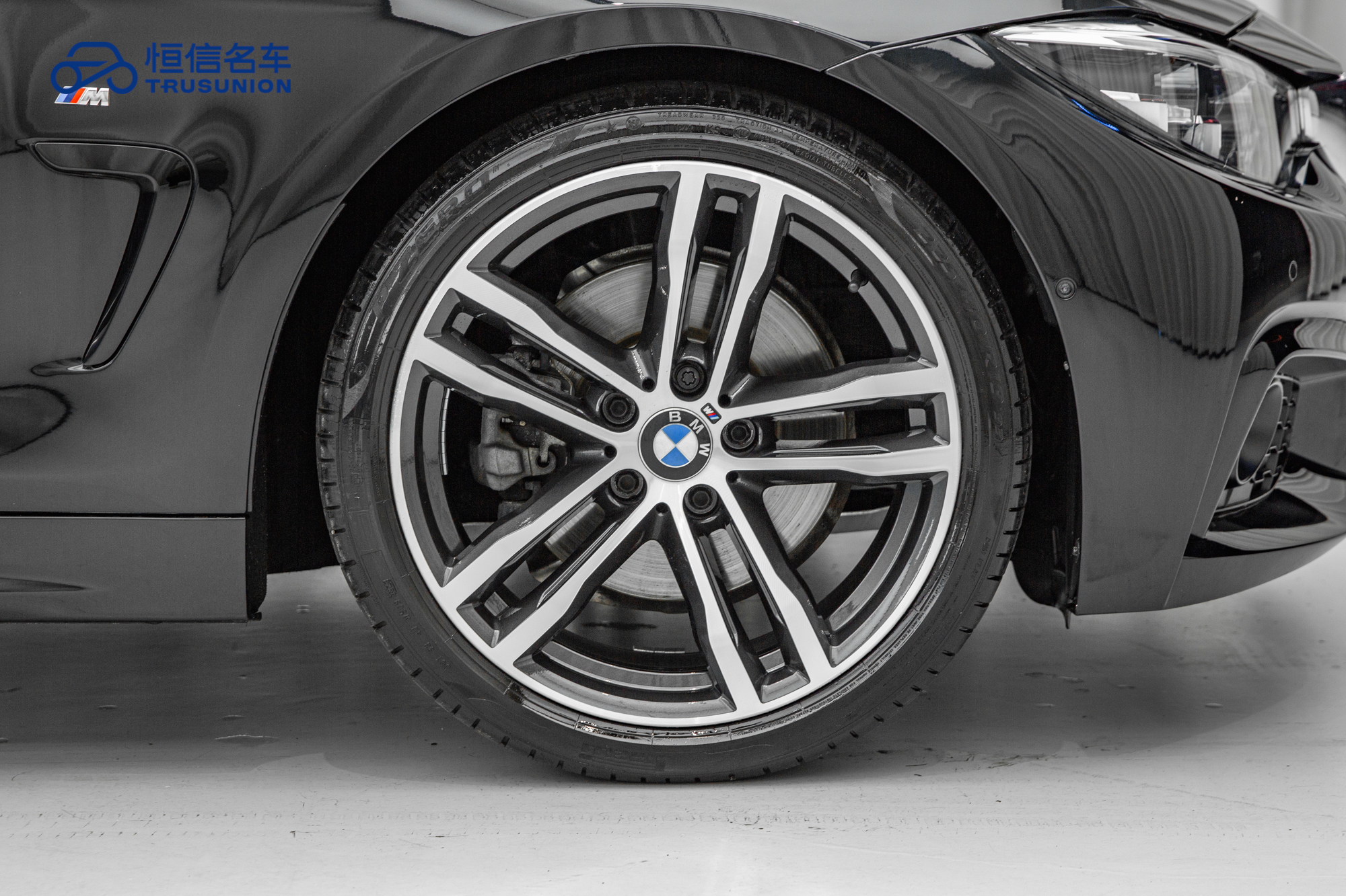 BMW 4 Series 2018 immagine di auto #11