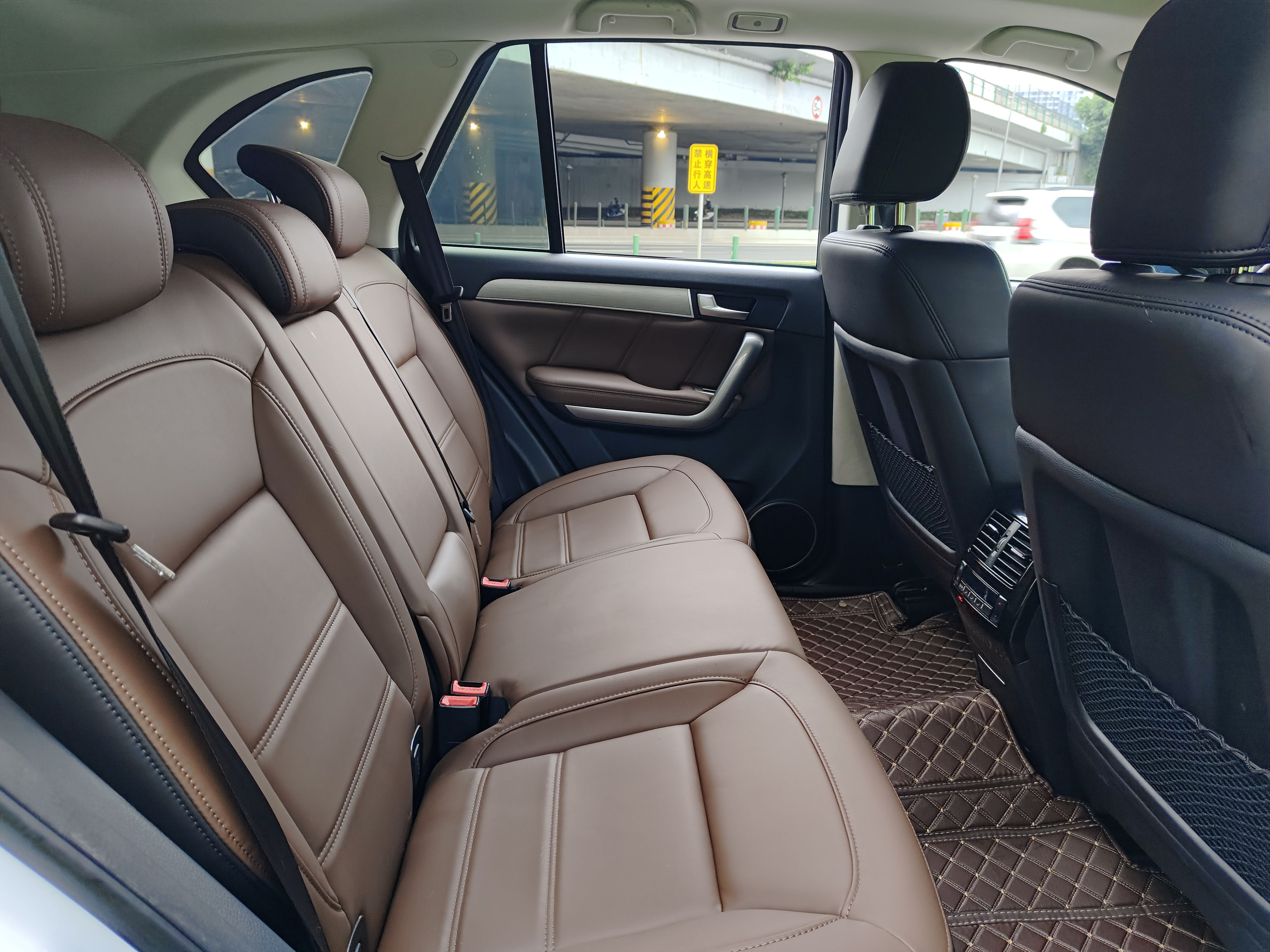 Haval H8 2018 #11 Haval H8 2018 car image #11