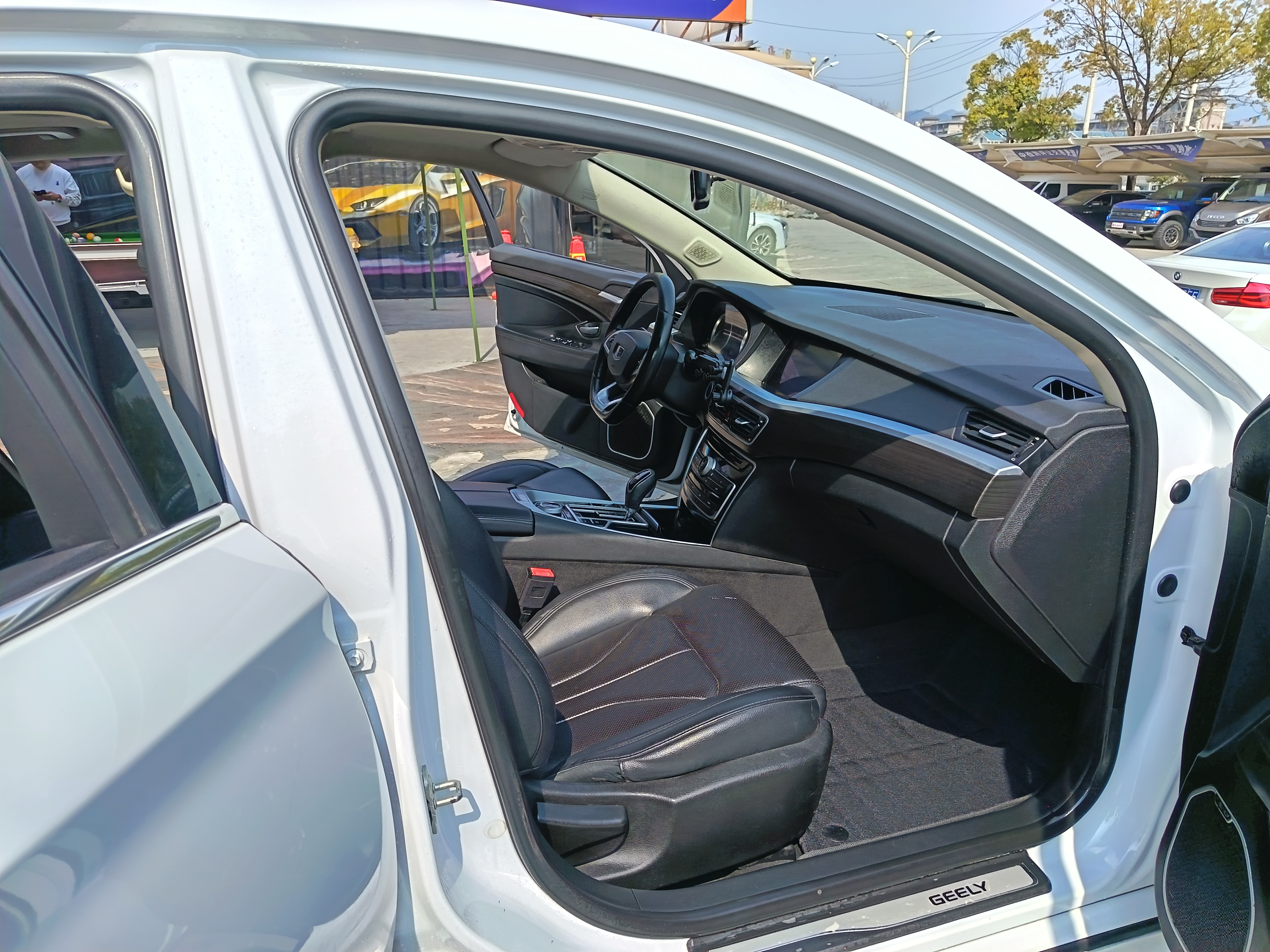 GEELY Ulion 2018 car image #11