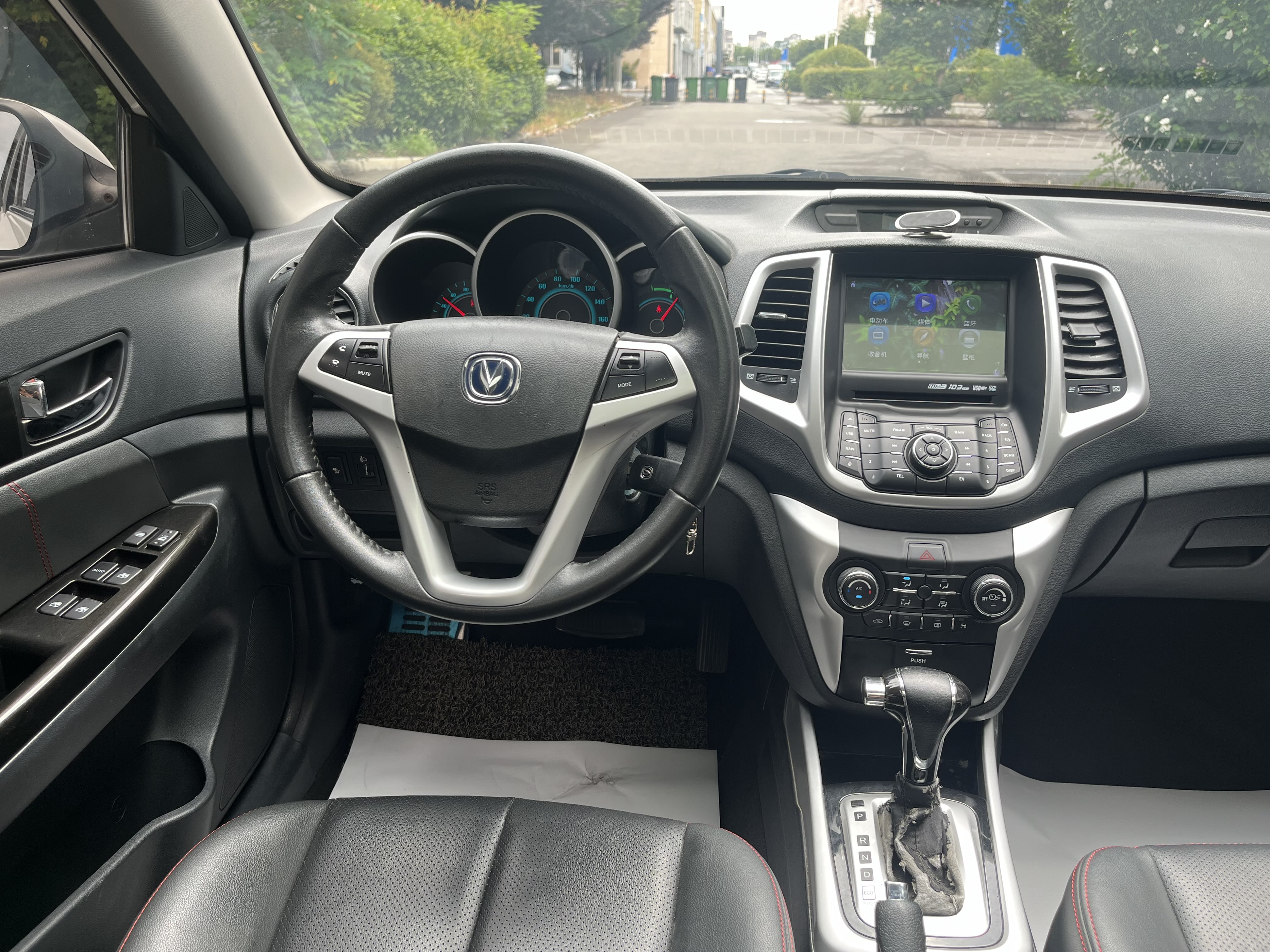 Changan Eado EV 2015 car image #11