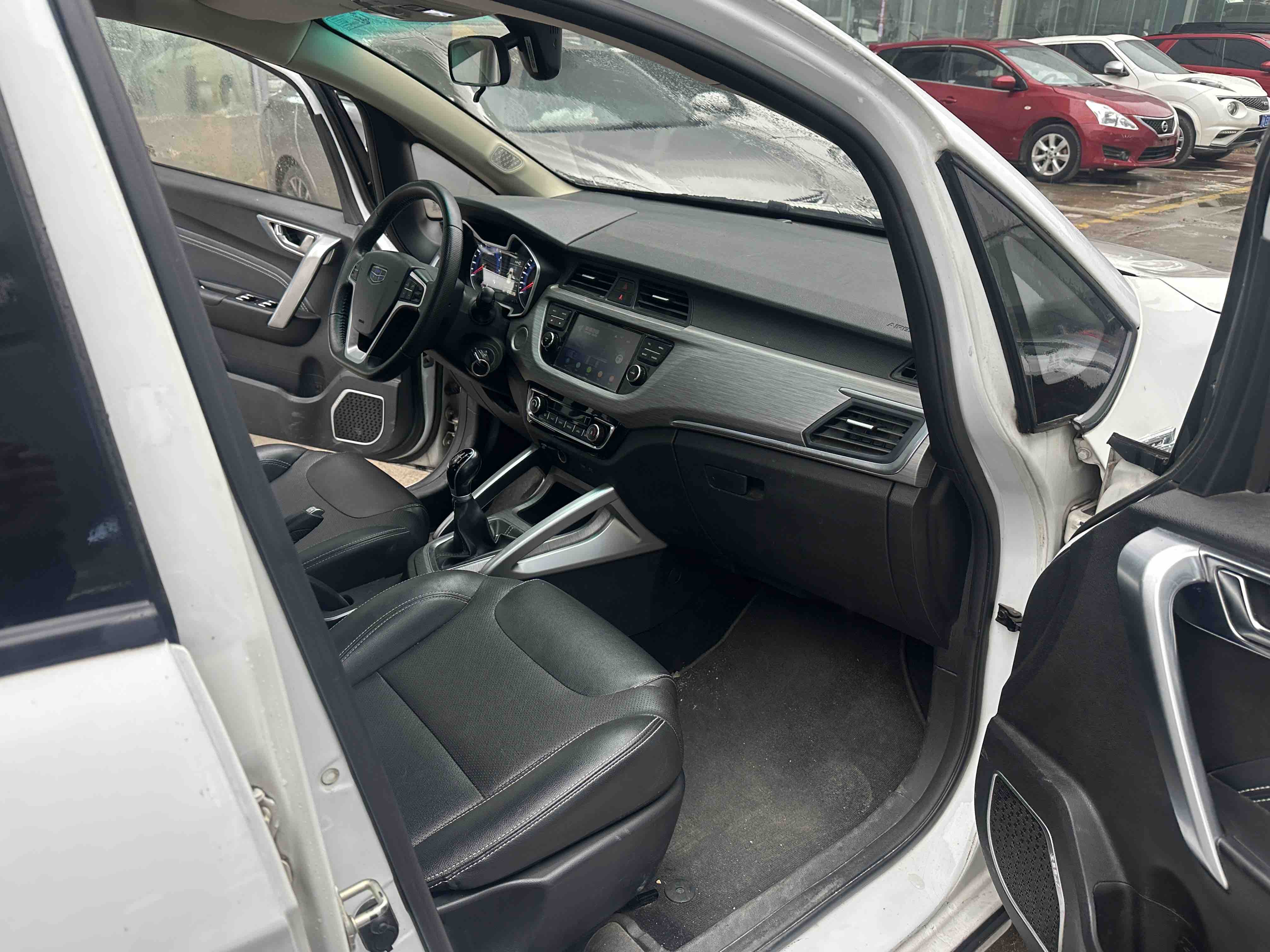 Vision X3 2018 car image #11