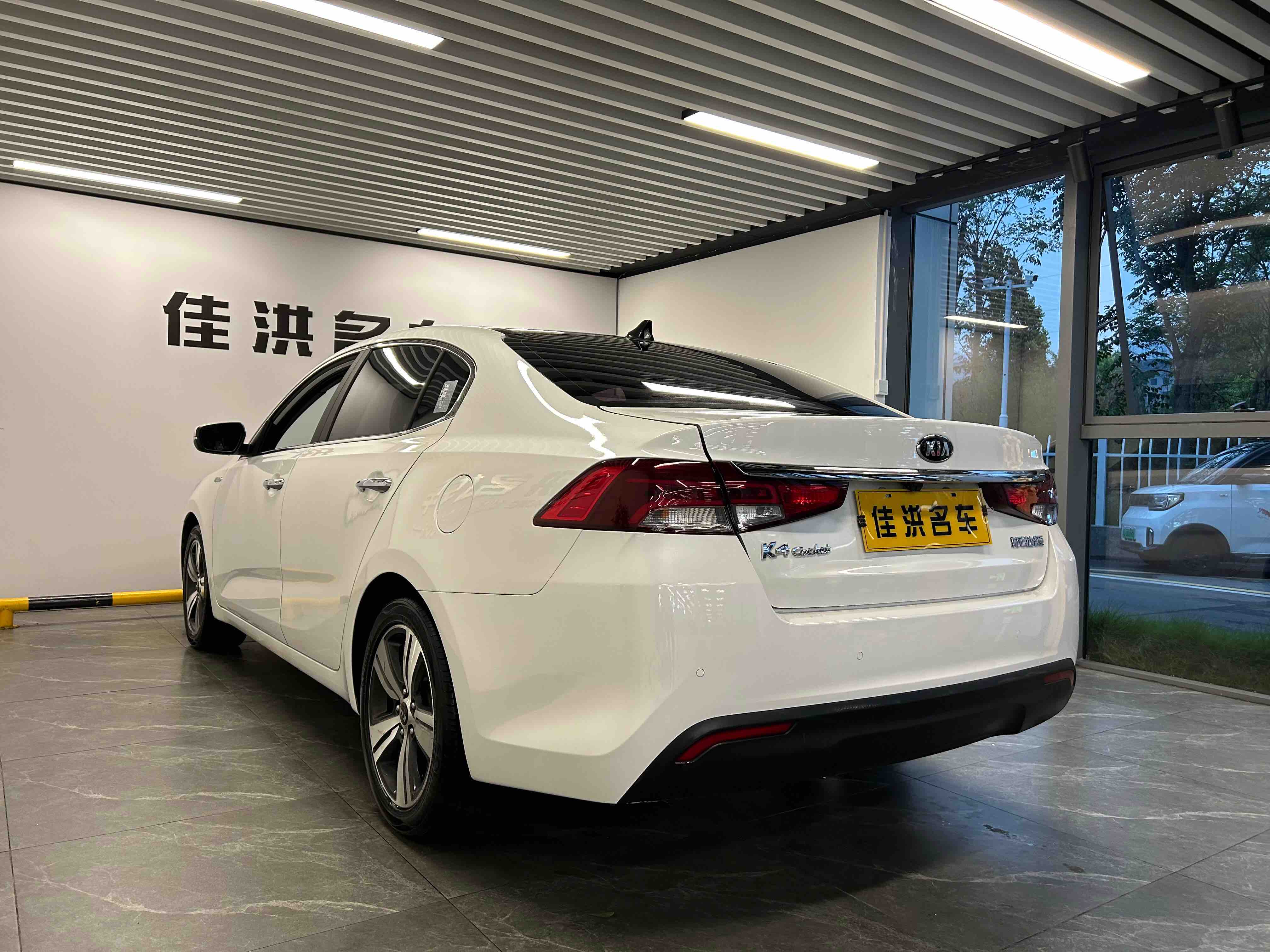 Kia K5 2019 immagine di auto #11