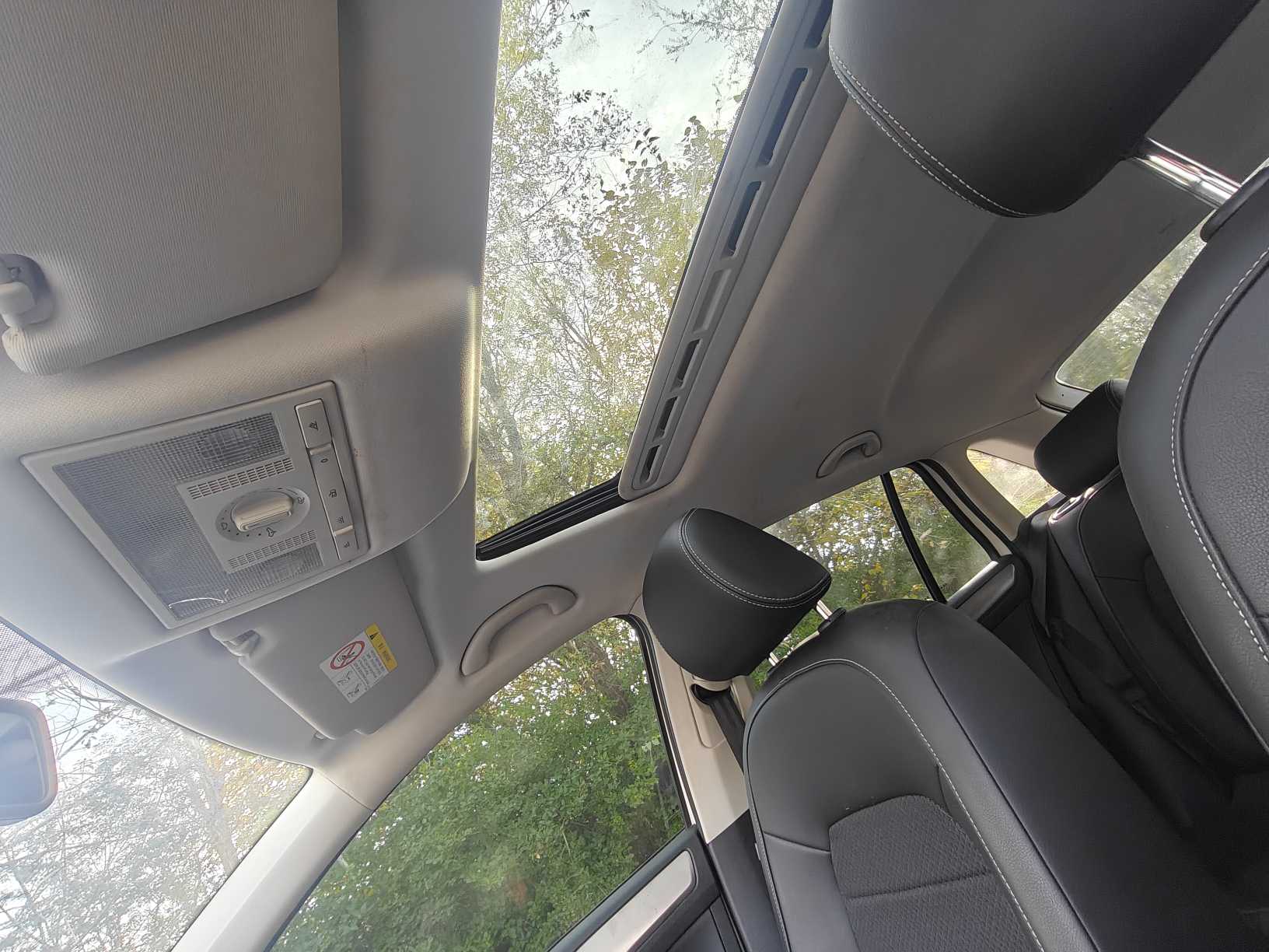 Skoda Rapid Spaceback 2018 car image #11