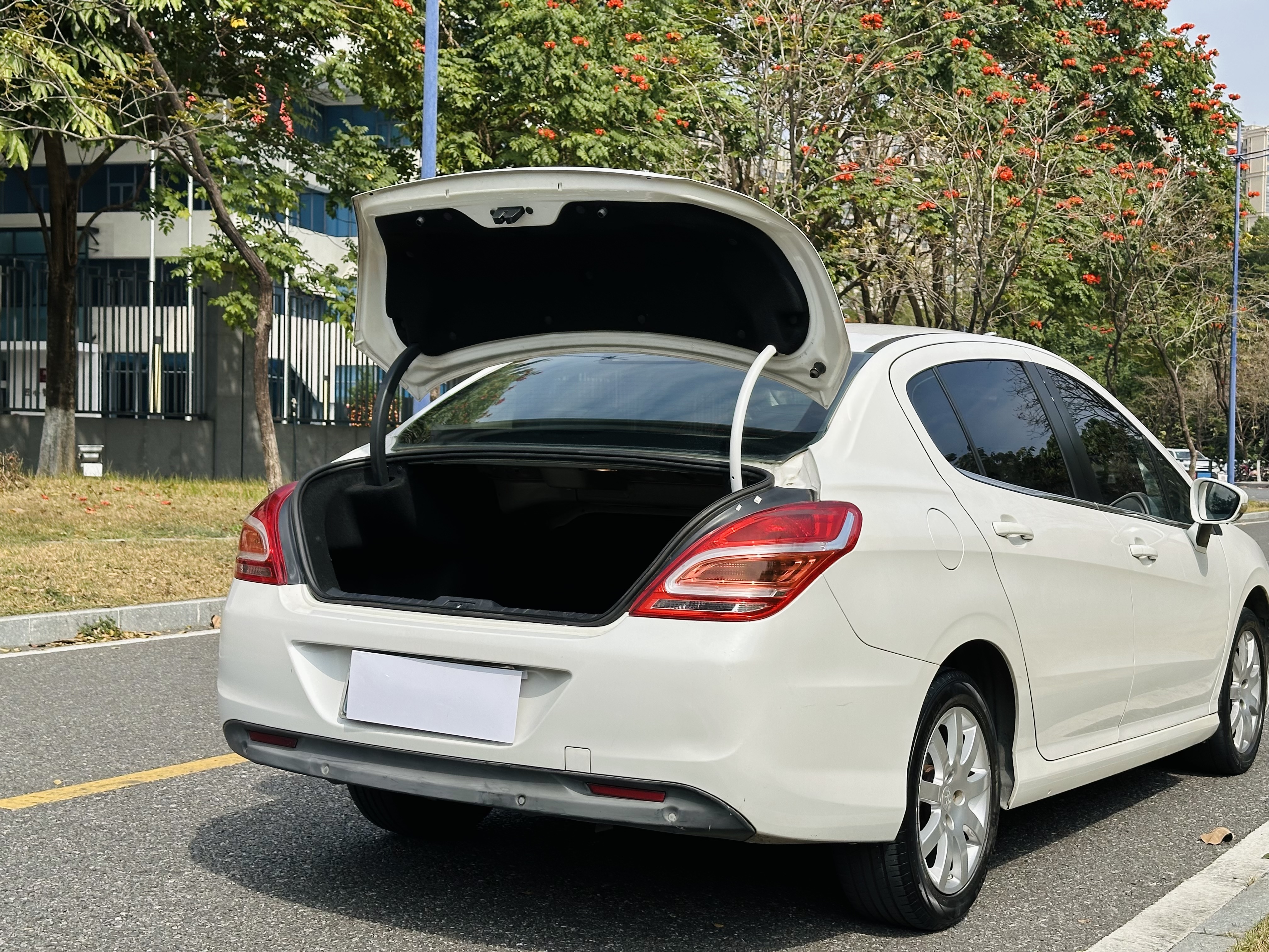 标致 标致308 2015 汽车图片 #11