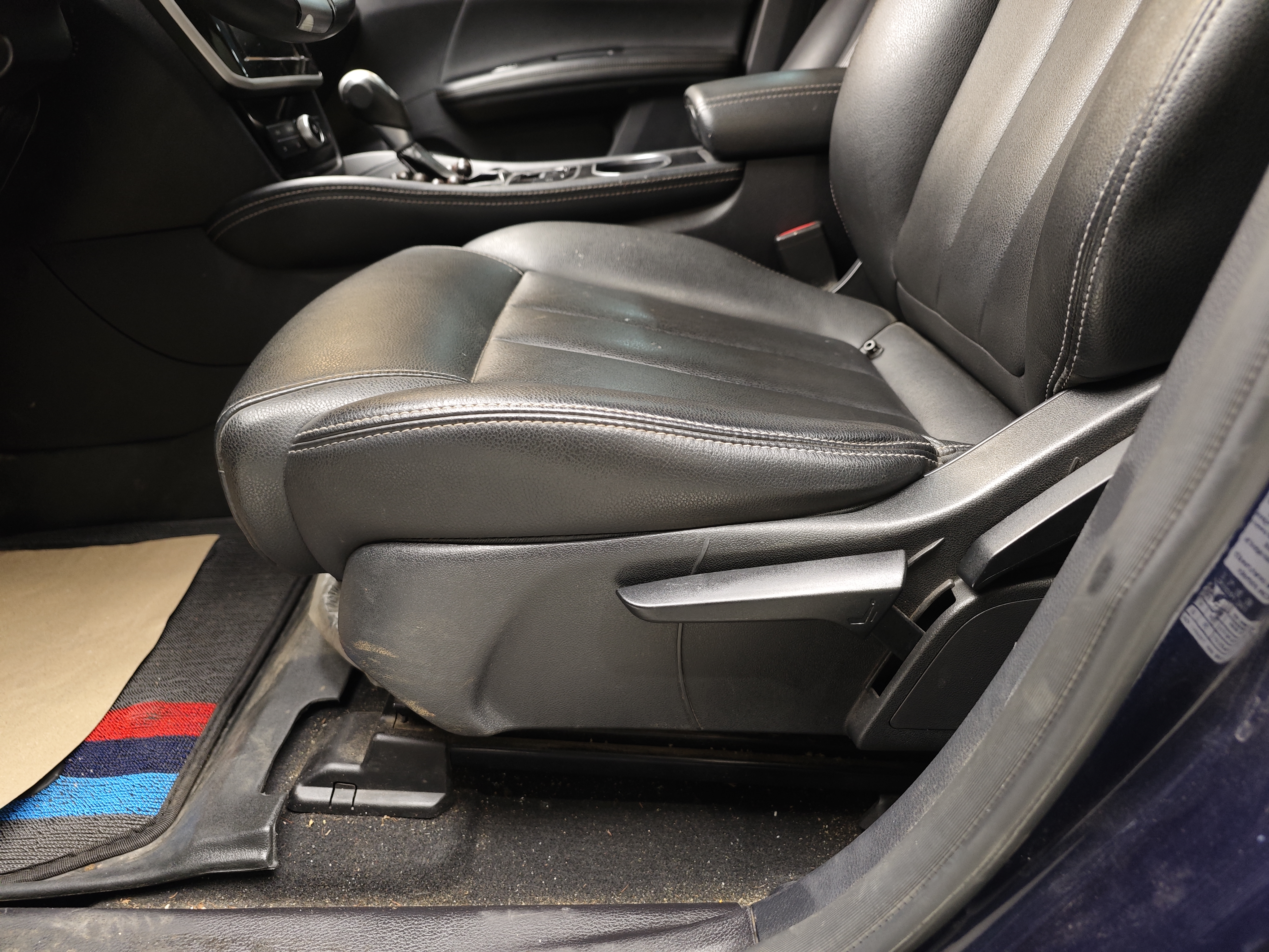 BYD Song MAX 2018 #11 BYD Song MAX 2018 car image #11