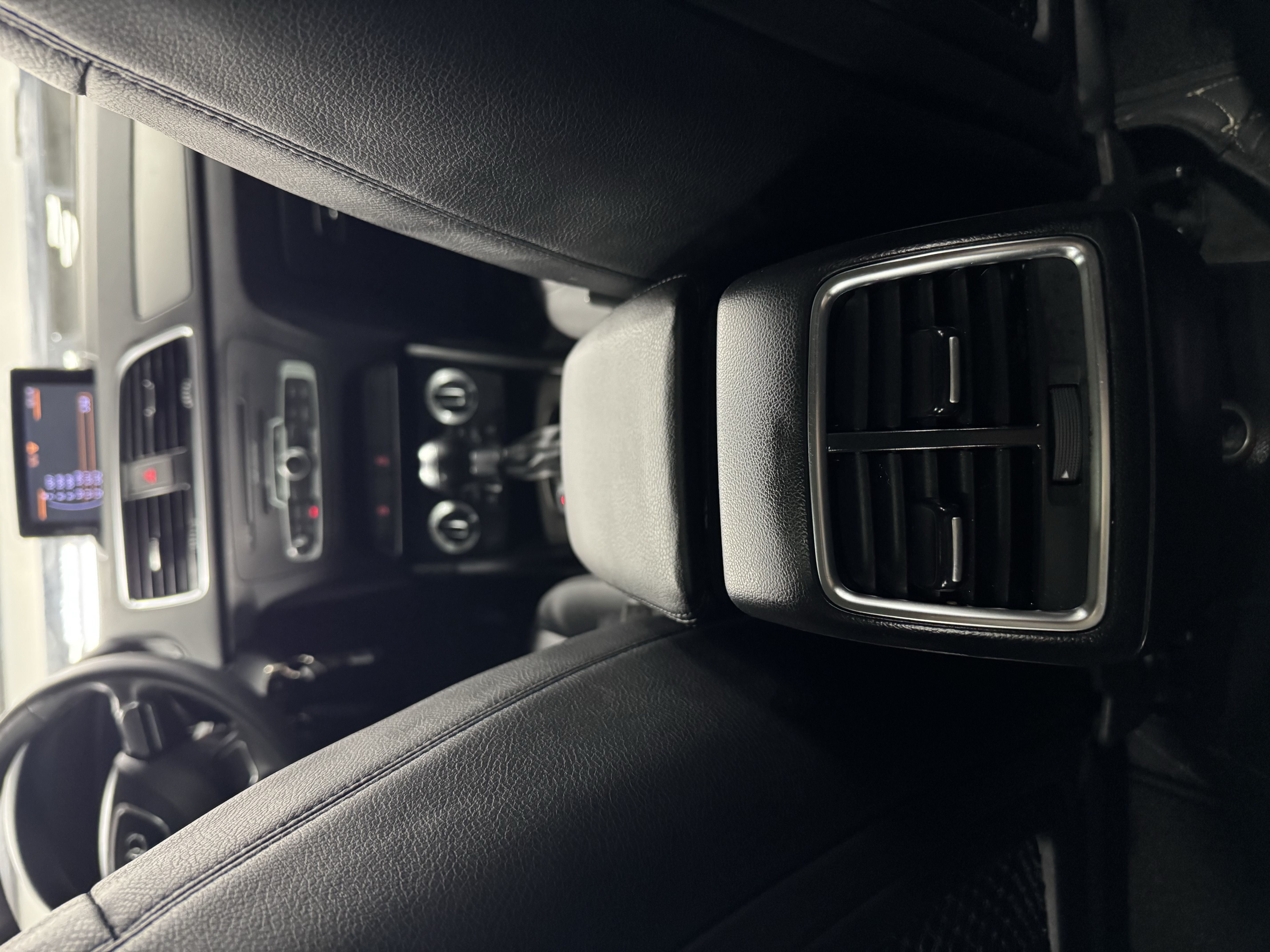 Audi 2014 car image #11