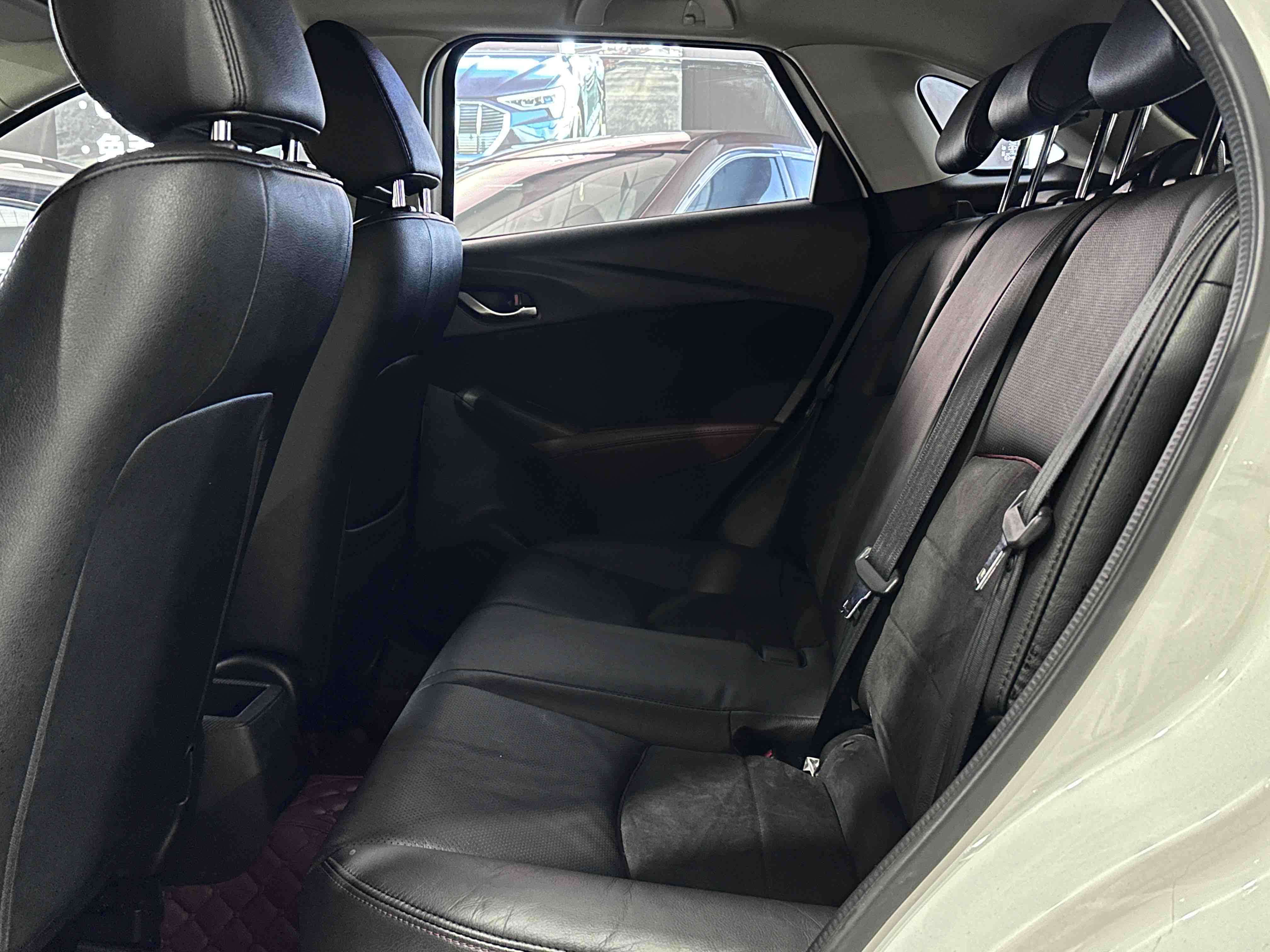 Mazda CX-3 2018 صورة سيارة #11