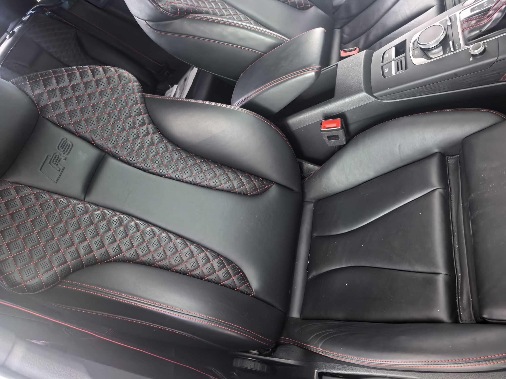 Audi RS 3 2018 car image #11