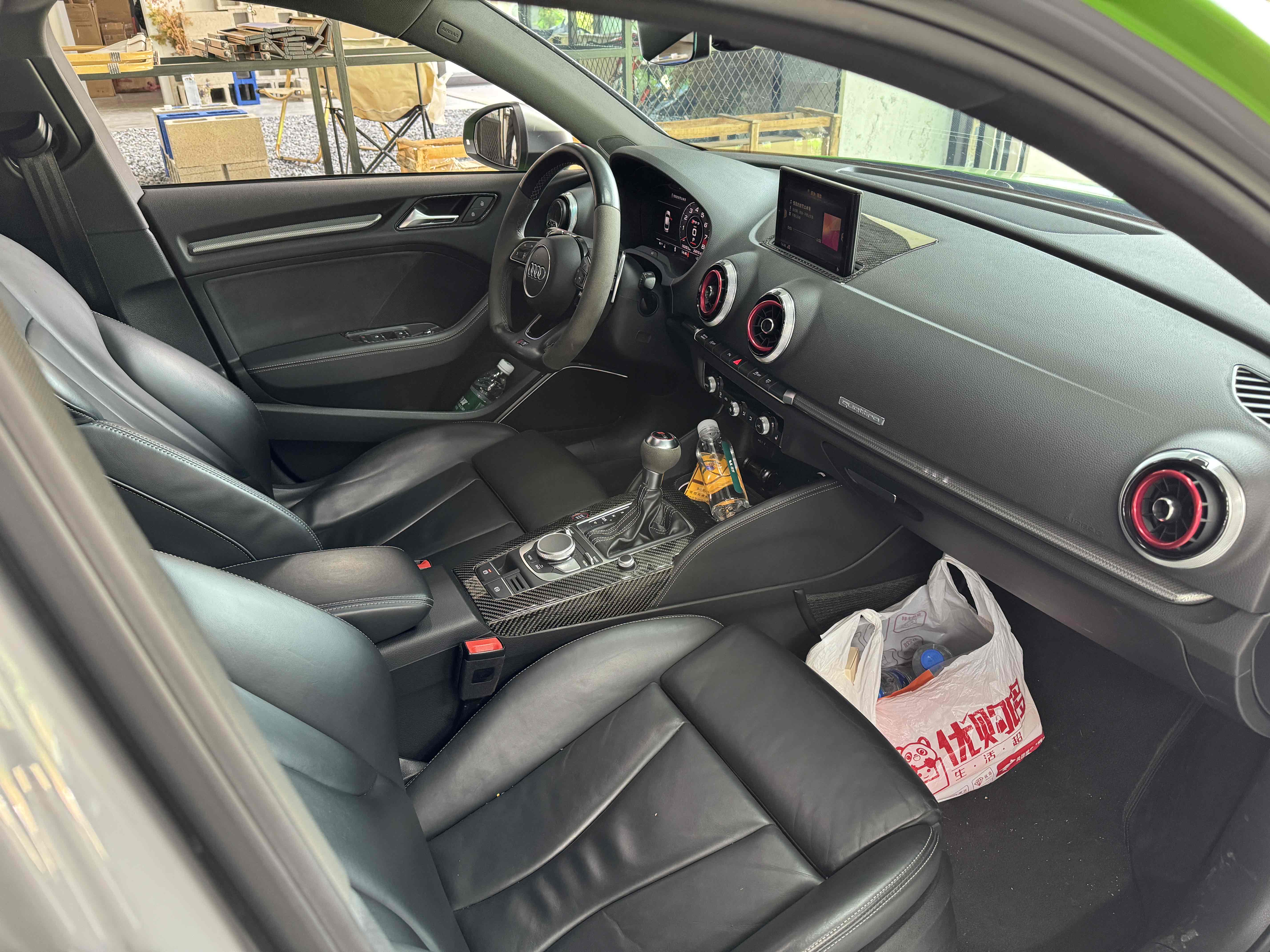 Audi RS 3 2018 car image #11