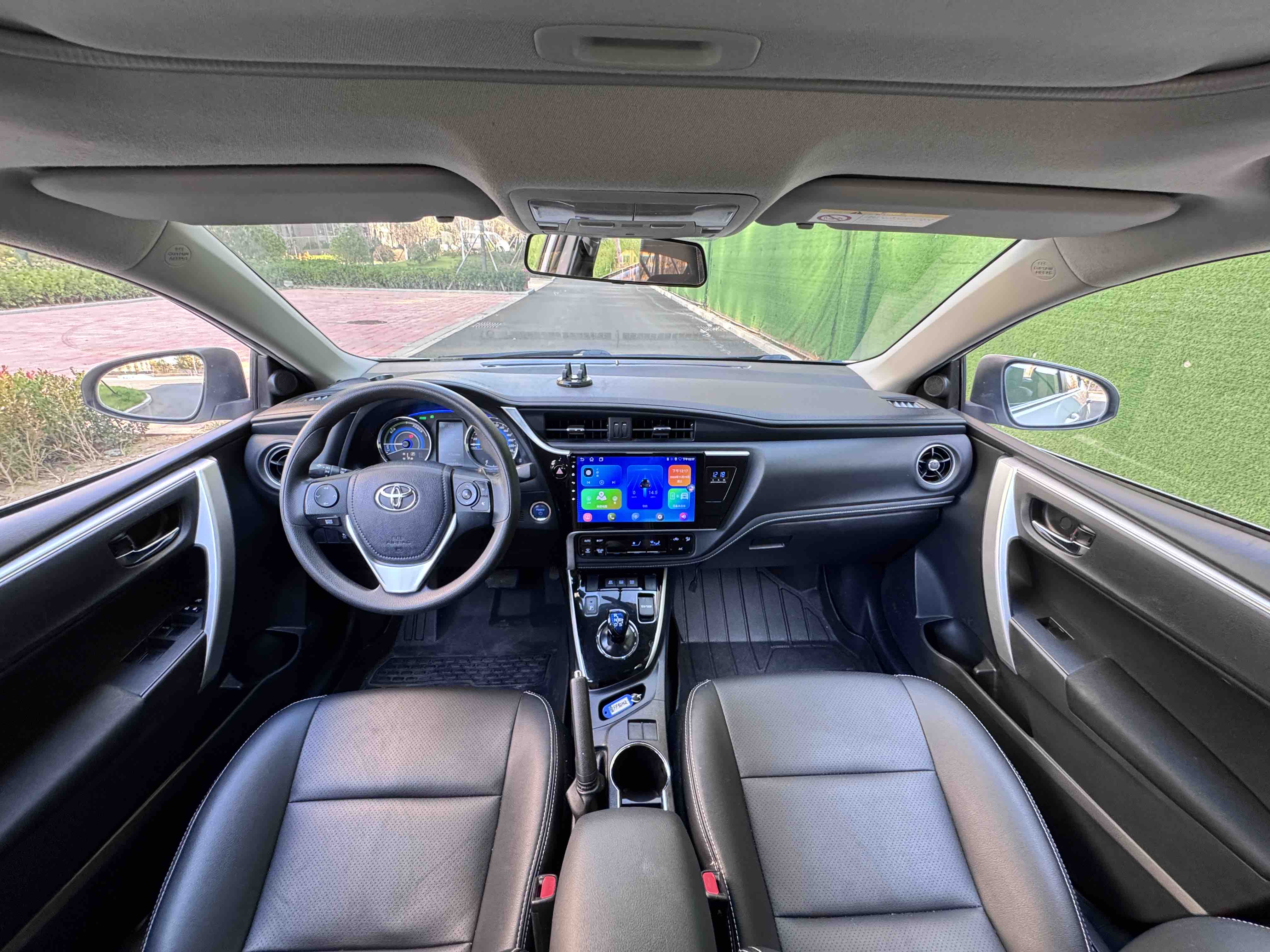 Corolla 2019 car image #11