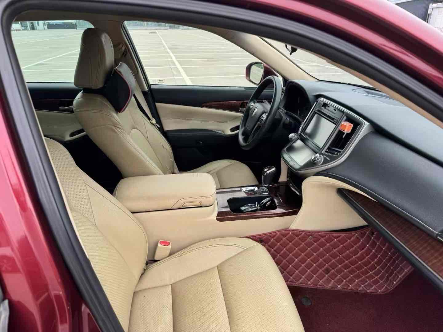 丰田 皇冠 2017 汽车图片 #11