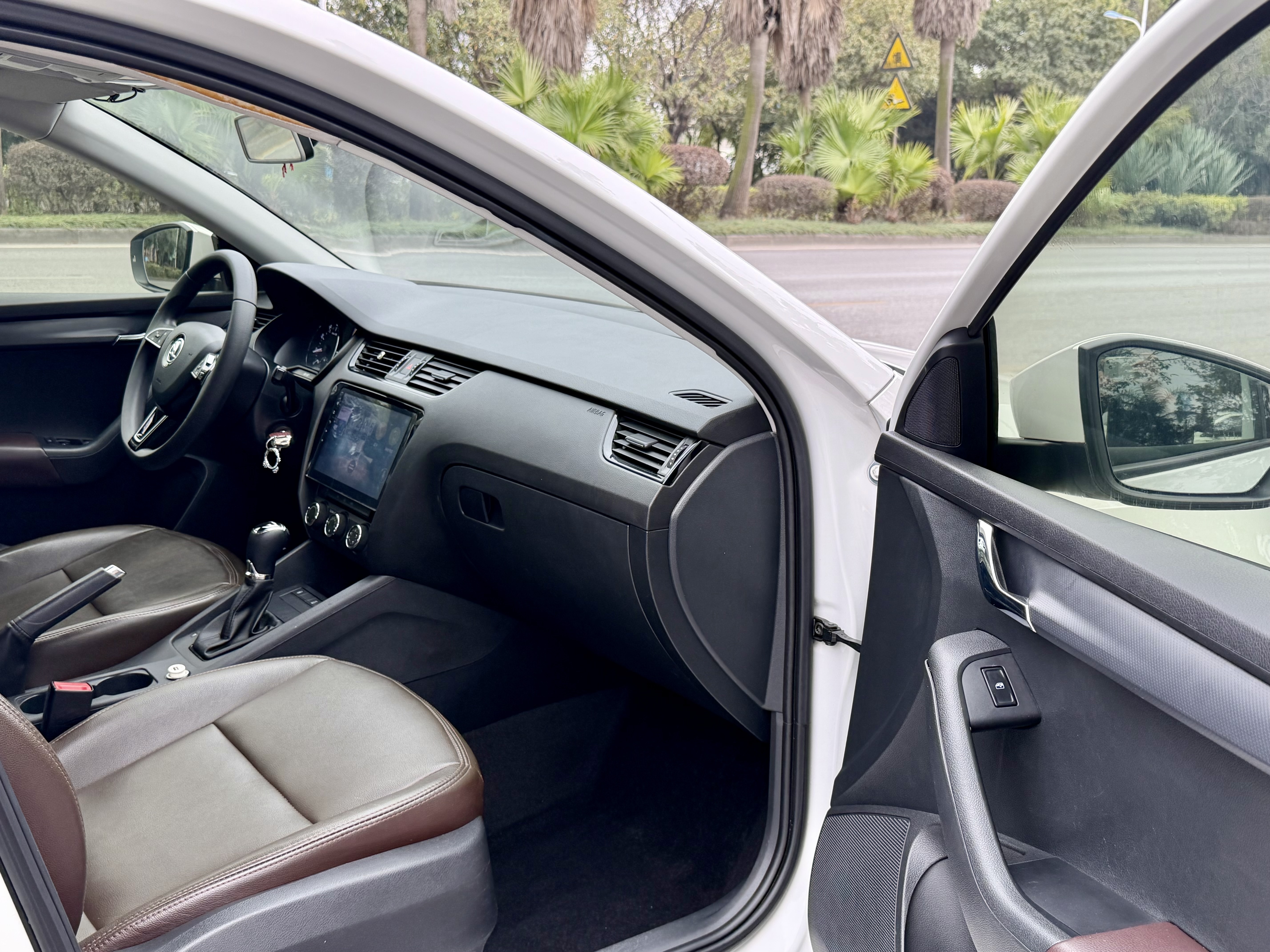 Skoda 2018 immagine di auto #11