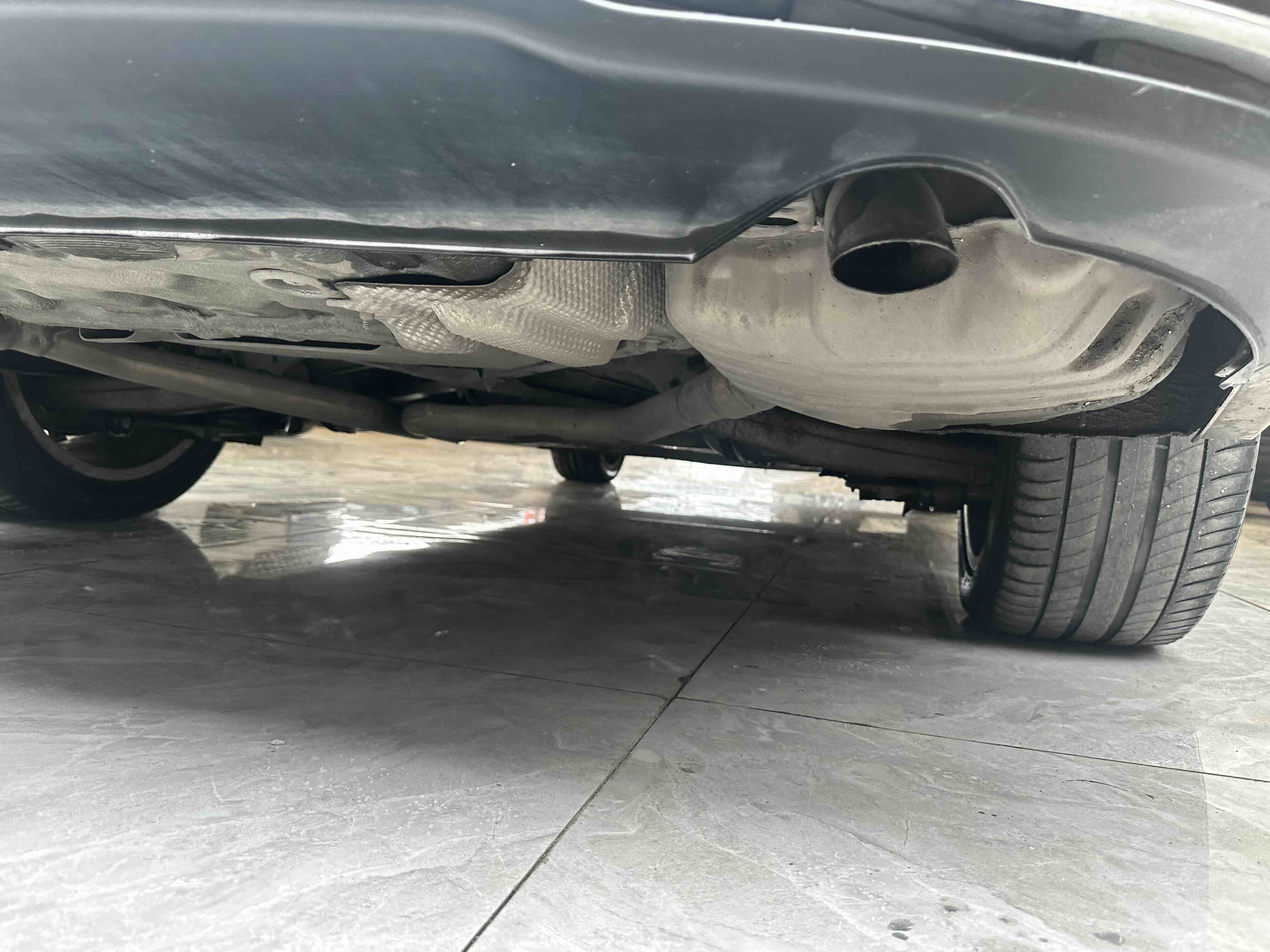 Audi A6L New Energy 2017 car image #11