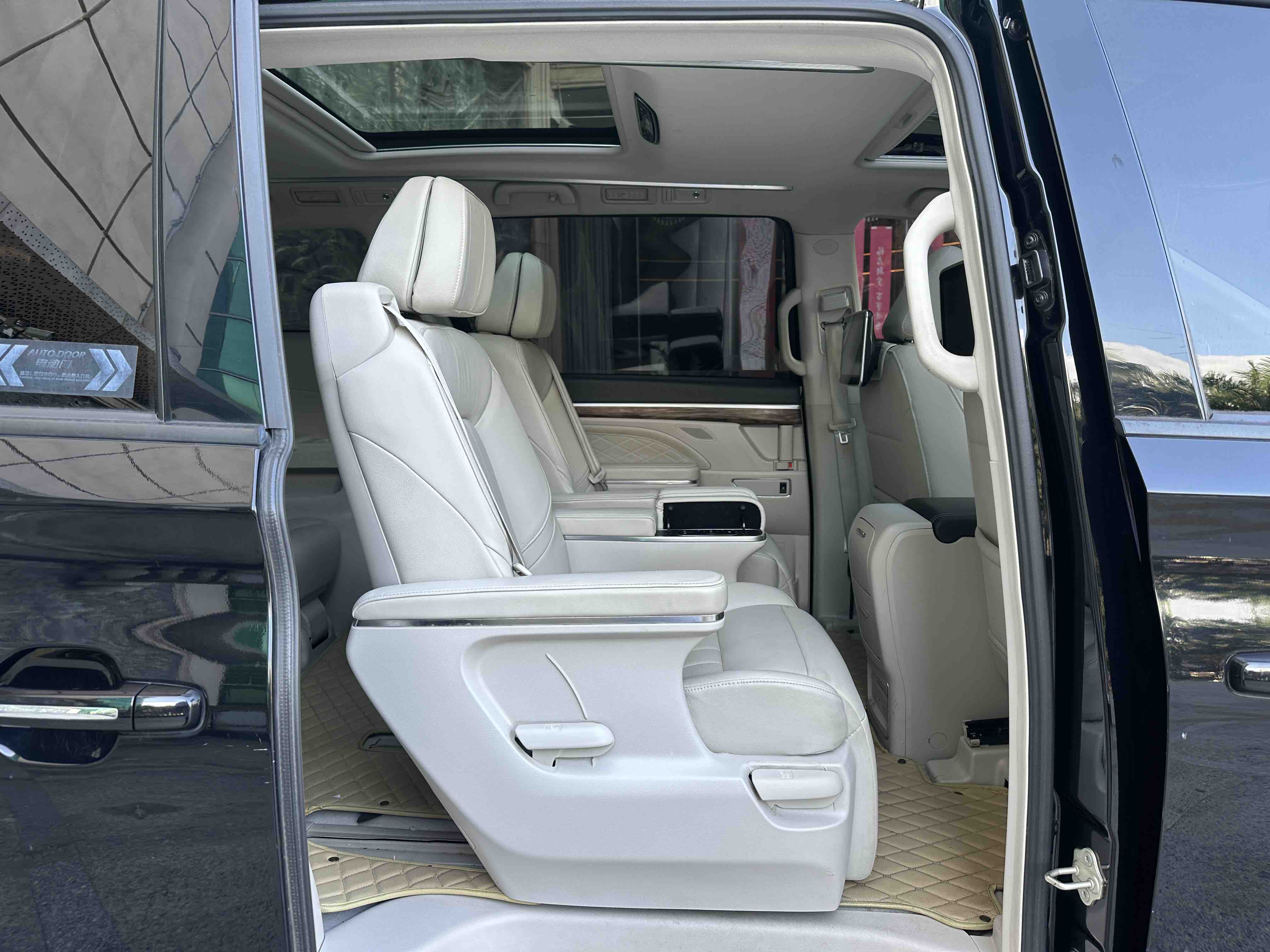 GAC Trumpchi M8 2019 car image #11