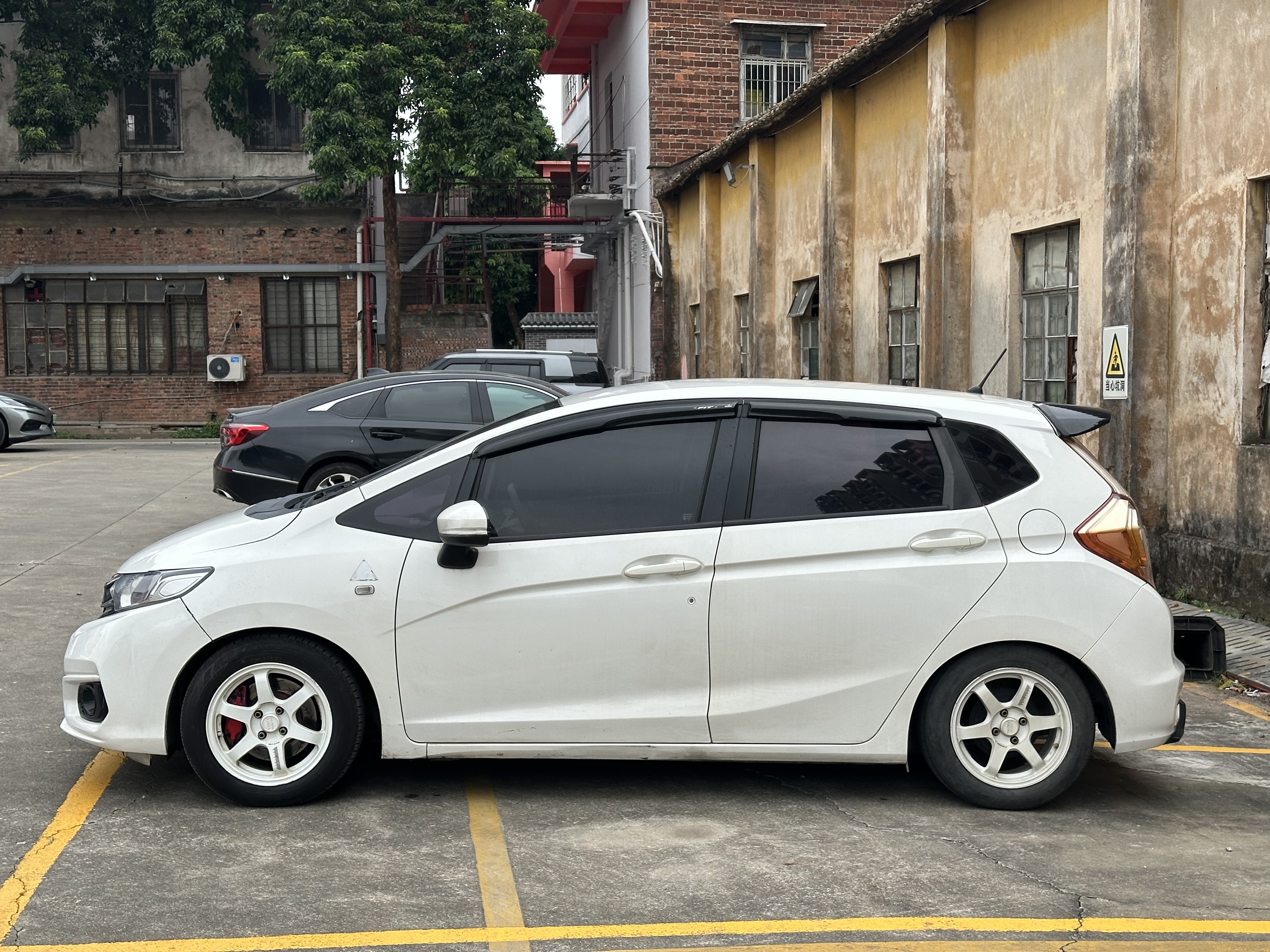 Honda Fit 2019 #11 Honda Fit 2019 car image #11