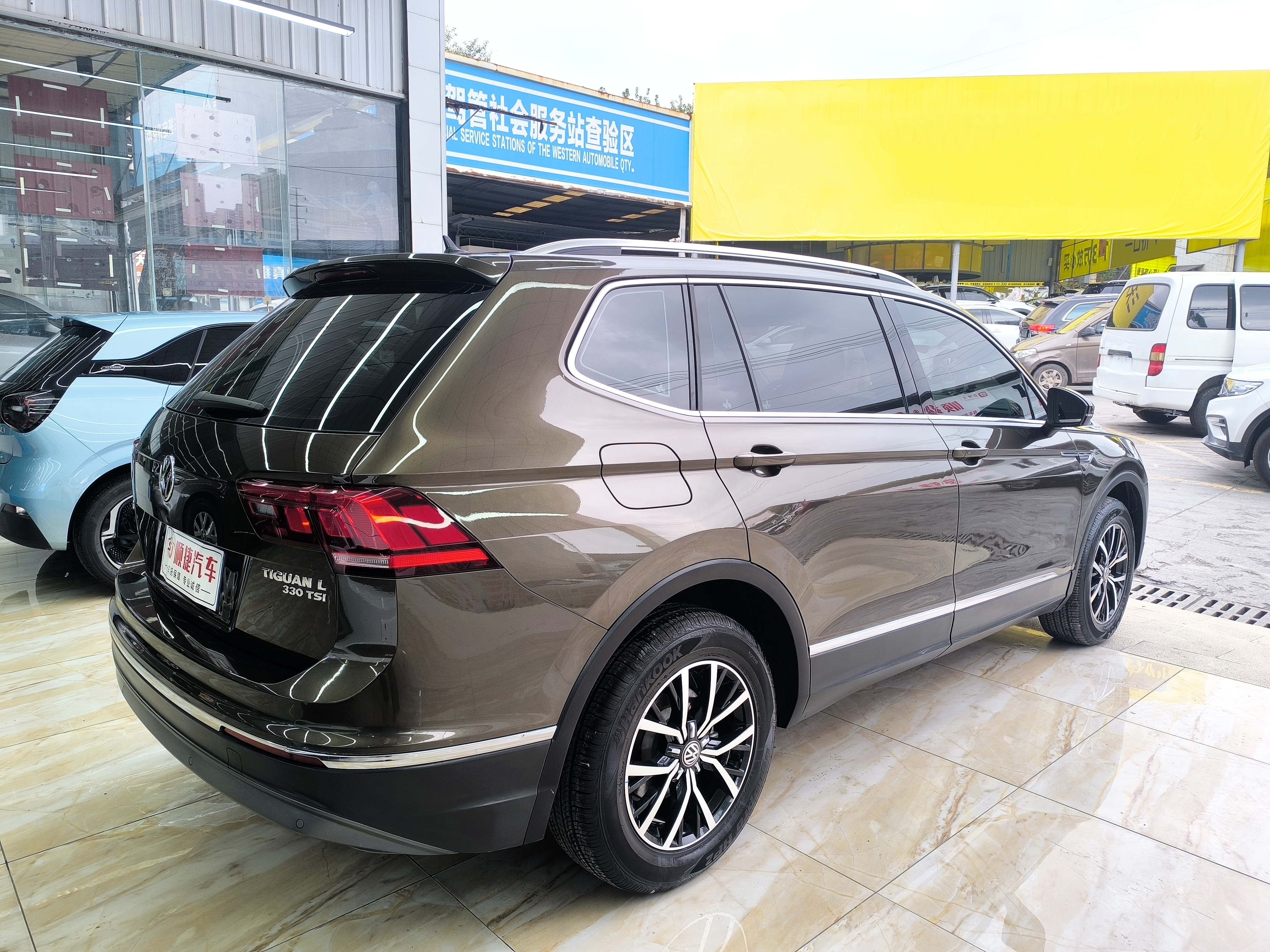 Volkswagen Tiguan L 2018 #11 Volkswagen Tiguan L 2018 car image #11