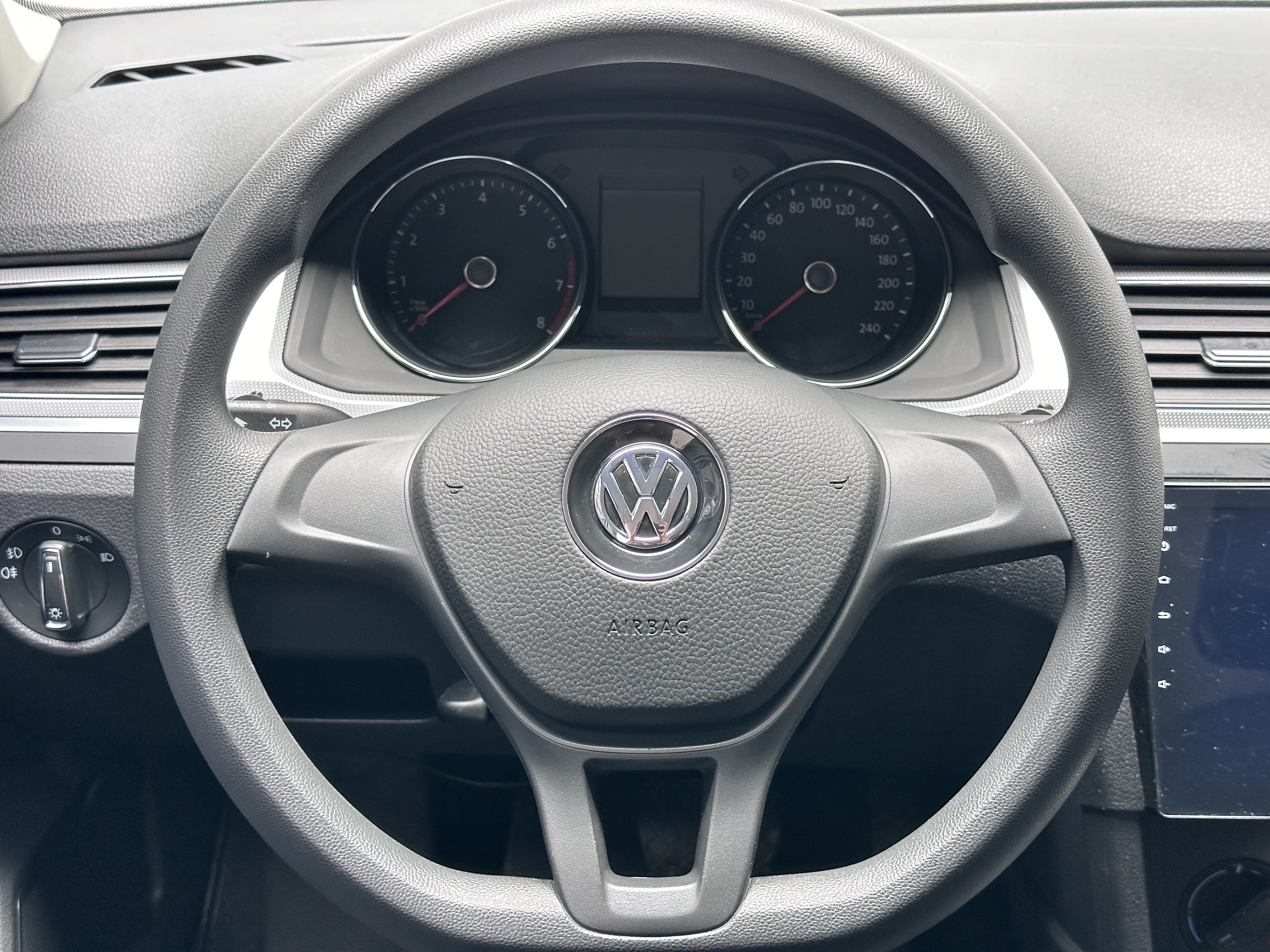 Volkswagen C-Trek 2018 immagine di auto #11