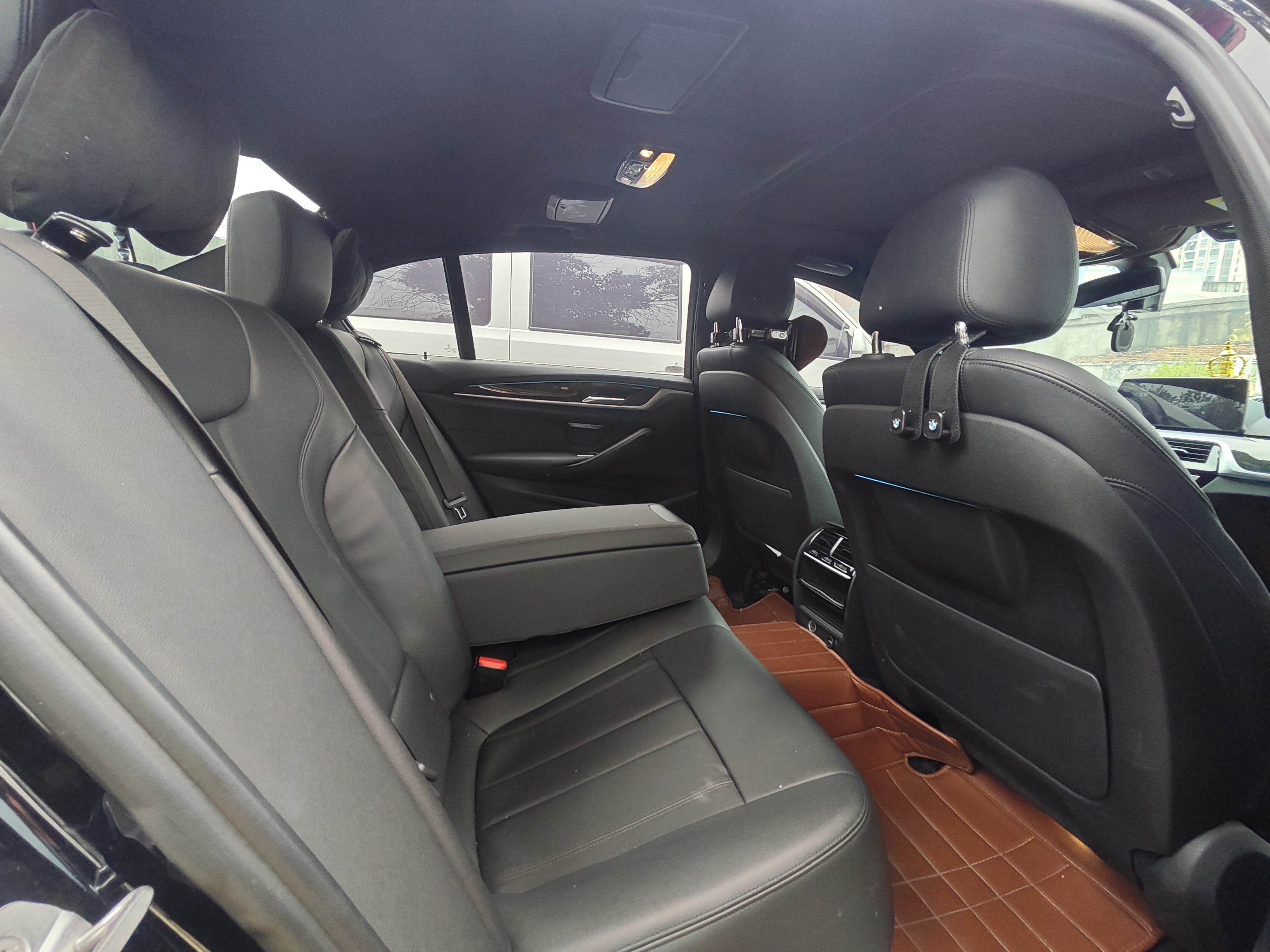 BMW M760Le 2019 immagine di auto #11