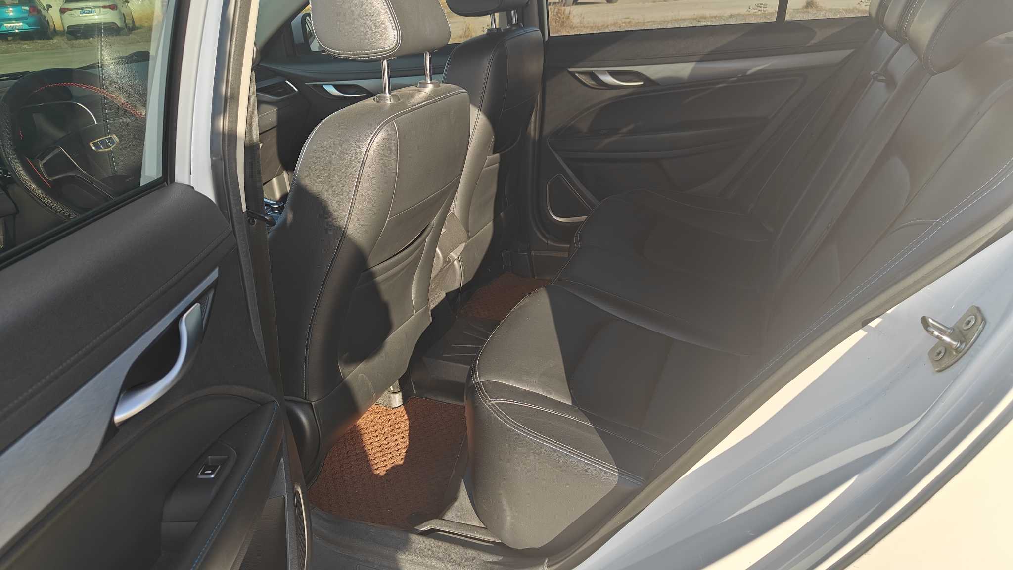 GEELY Emgrand New Energy 2018 #11 GEELY Emgrand New Energy 2018 immagine di auto #11