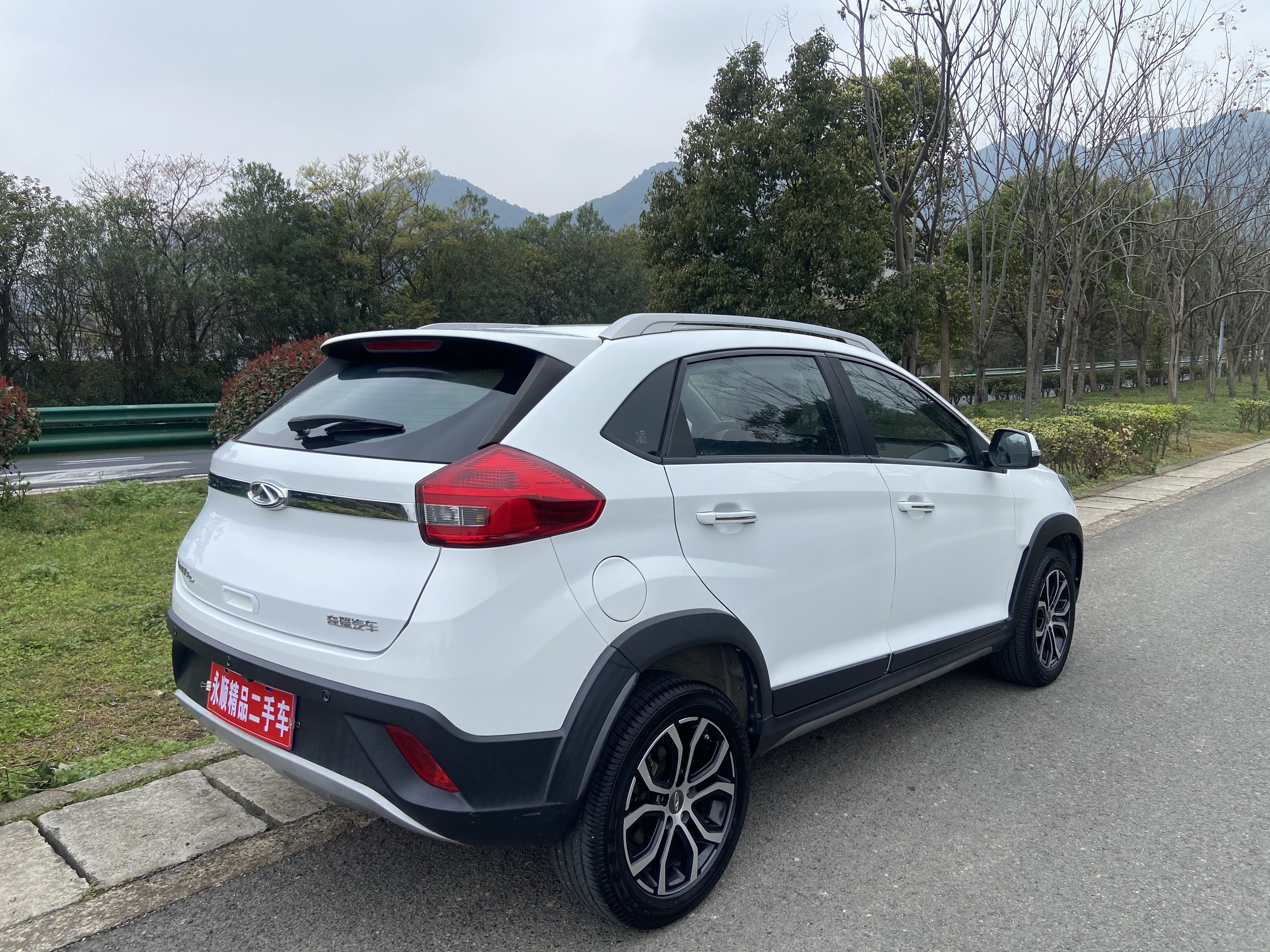 Chery Tiggo 3x 2018 car image #11